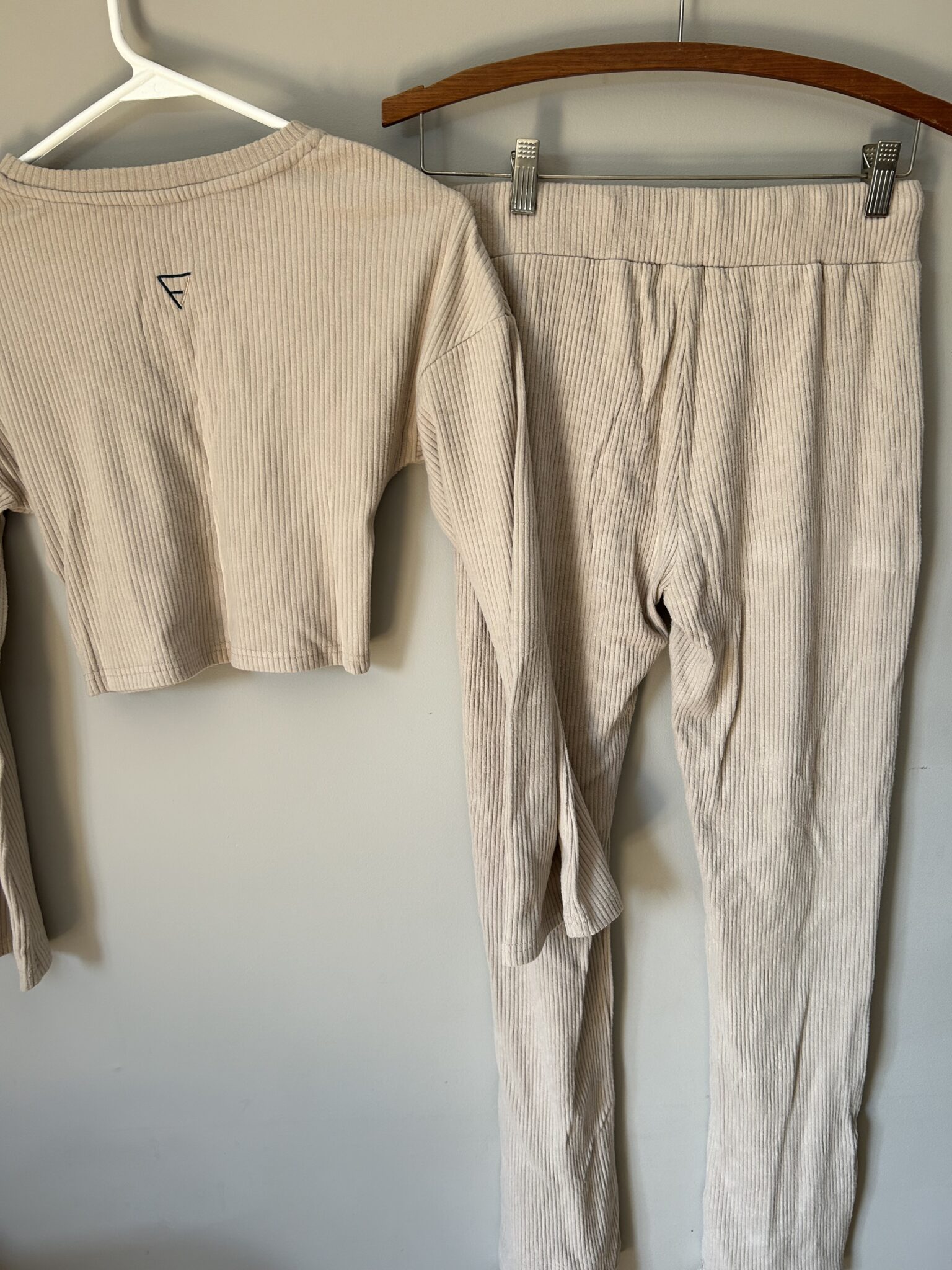 Image for Ensemble Flow loungewear beige