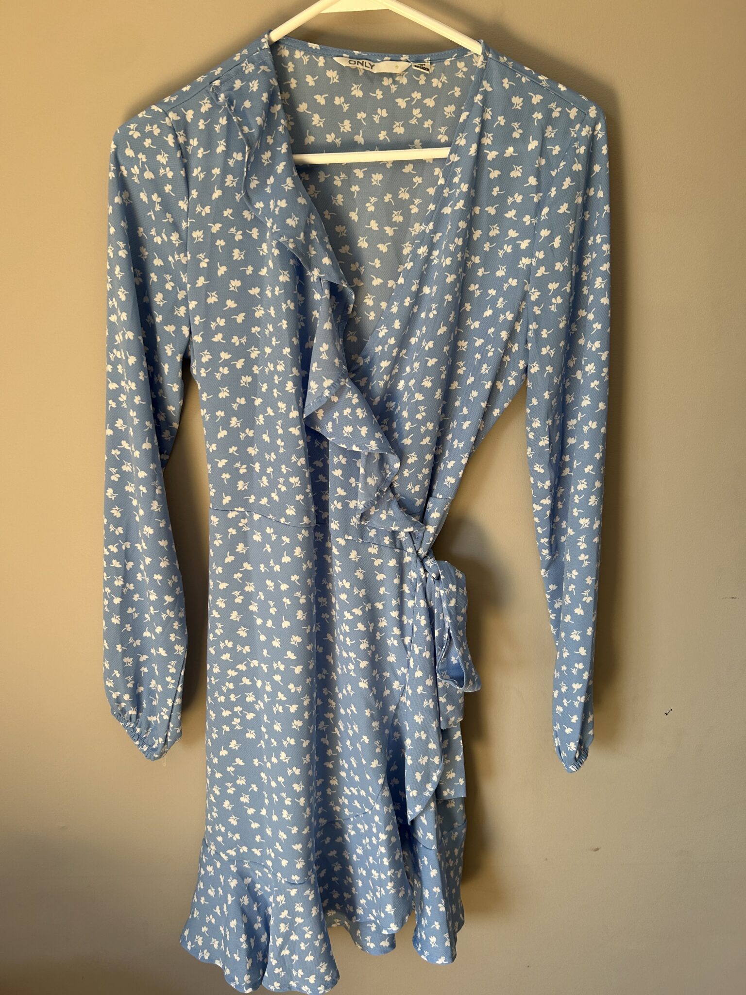 Featured image for Belle robe Only