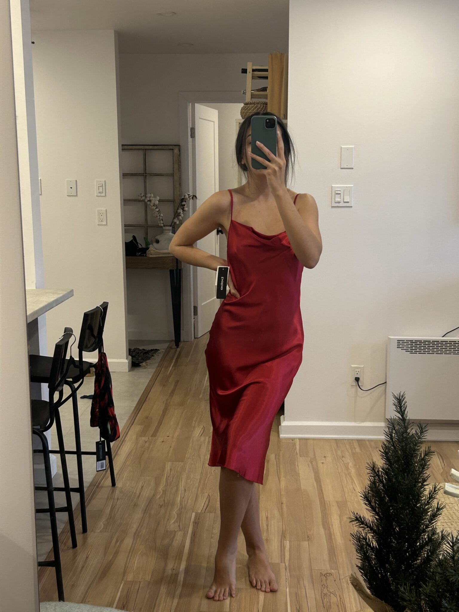 Featured image for Robe en Satin rouge