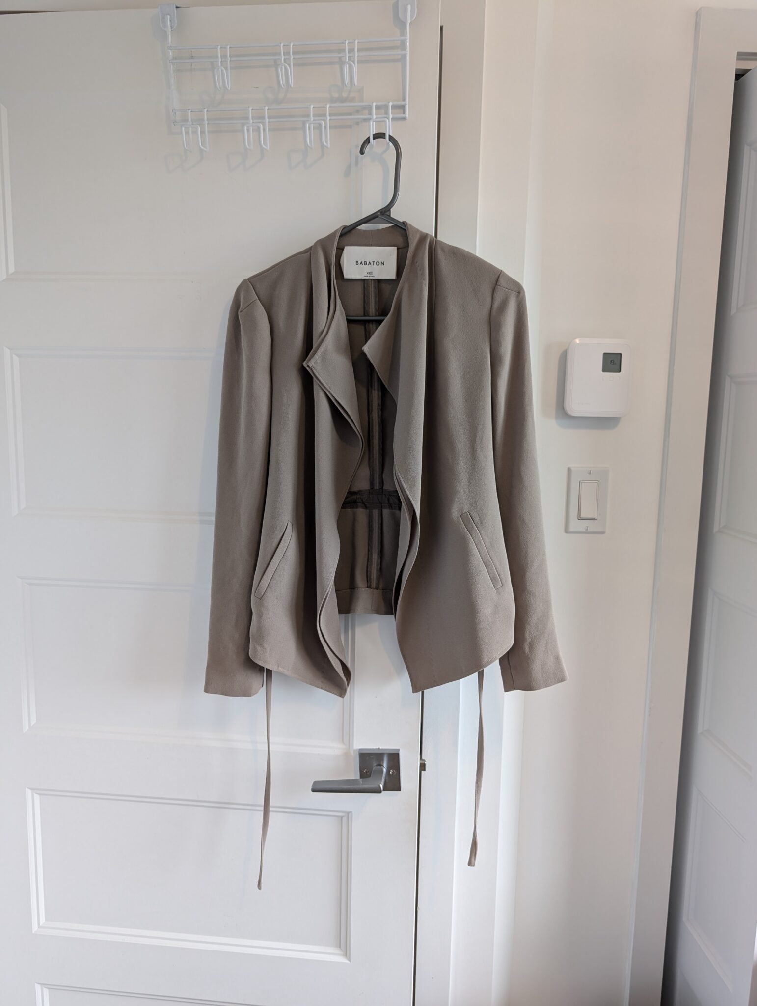 Featured image for Aritzia/Babaton Jacket Sz XXS