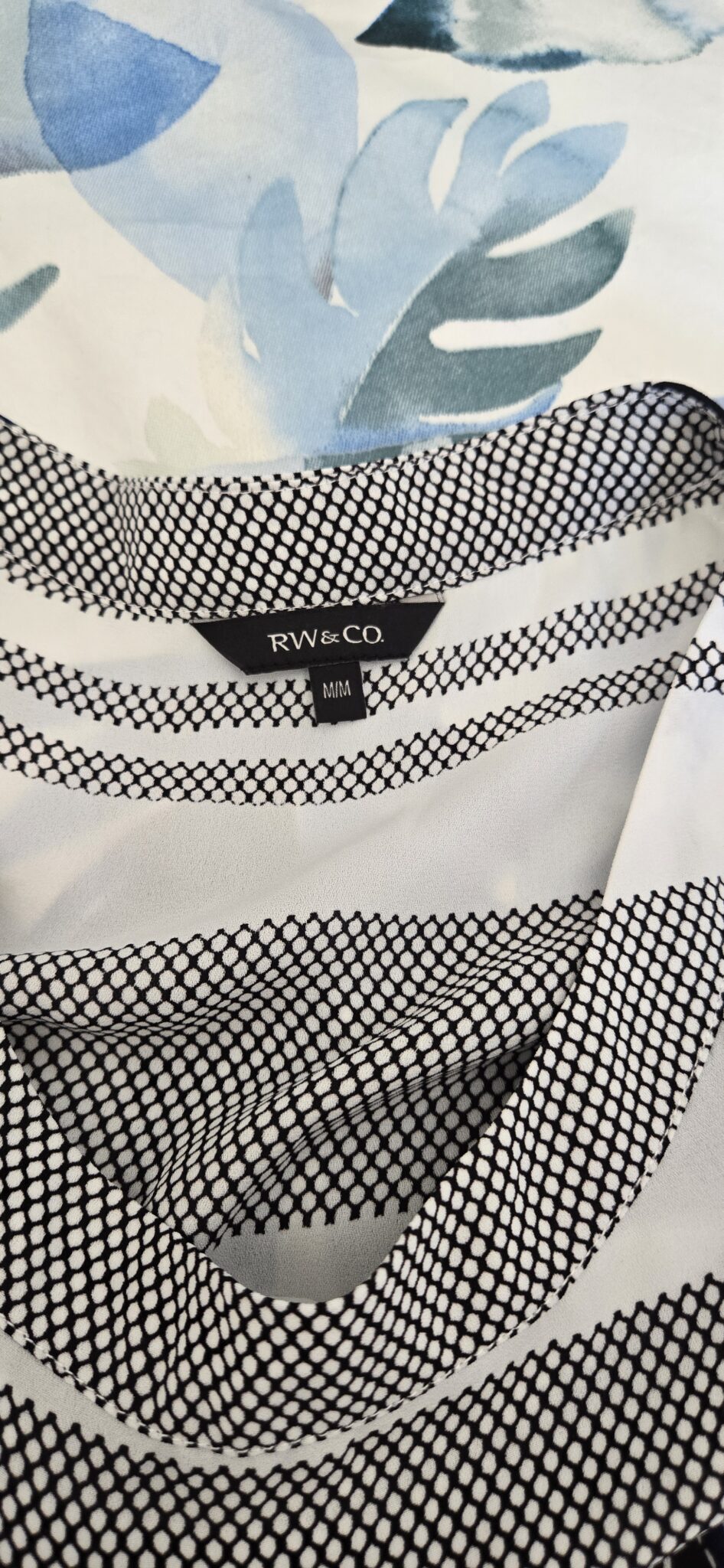 Image for Blouse Blanche - Motifs bleus et noirs