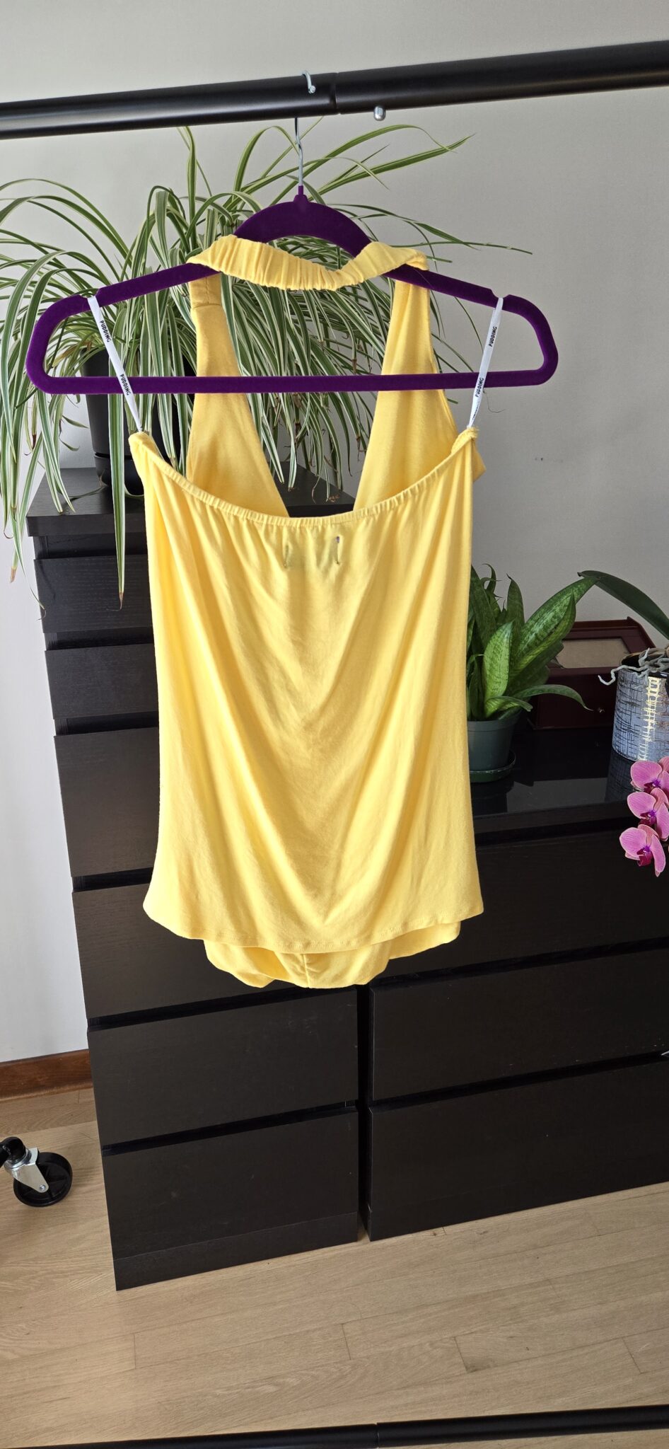 Image for Camisole Jaune, bretelle au cou et noeud avant