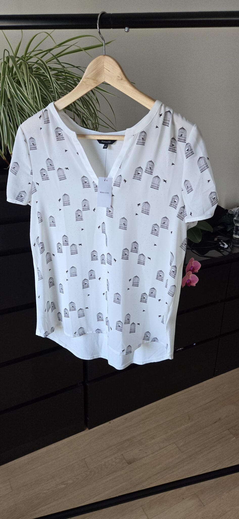 Featured image for White T-Shirt - Birdcage motif