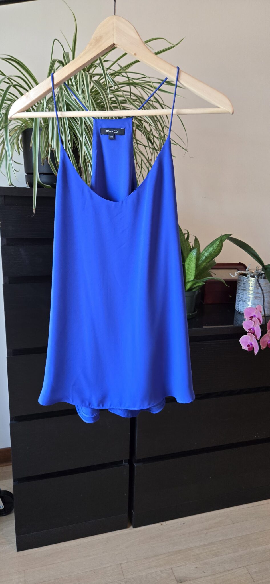 Featured image for Camisole bleu électrique