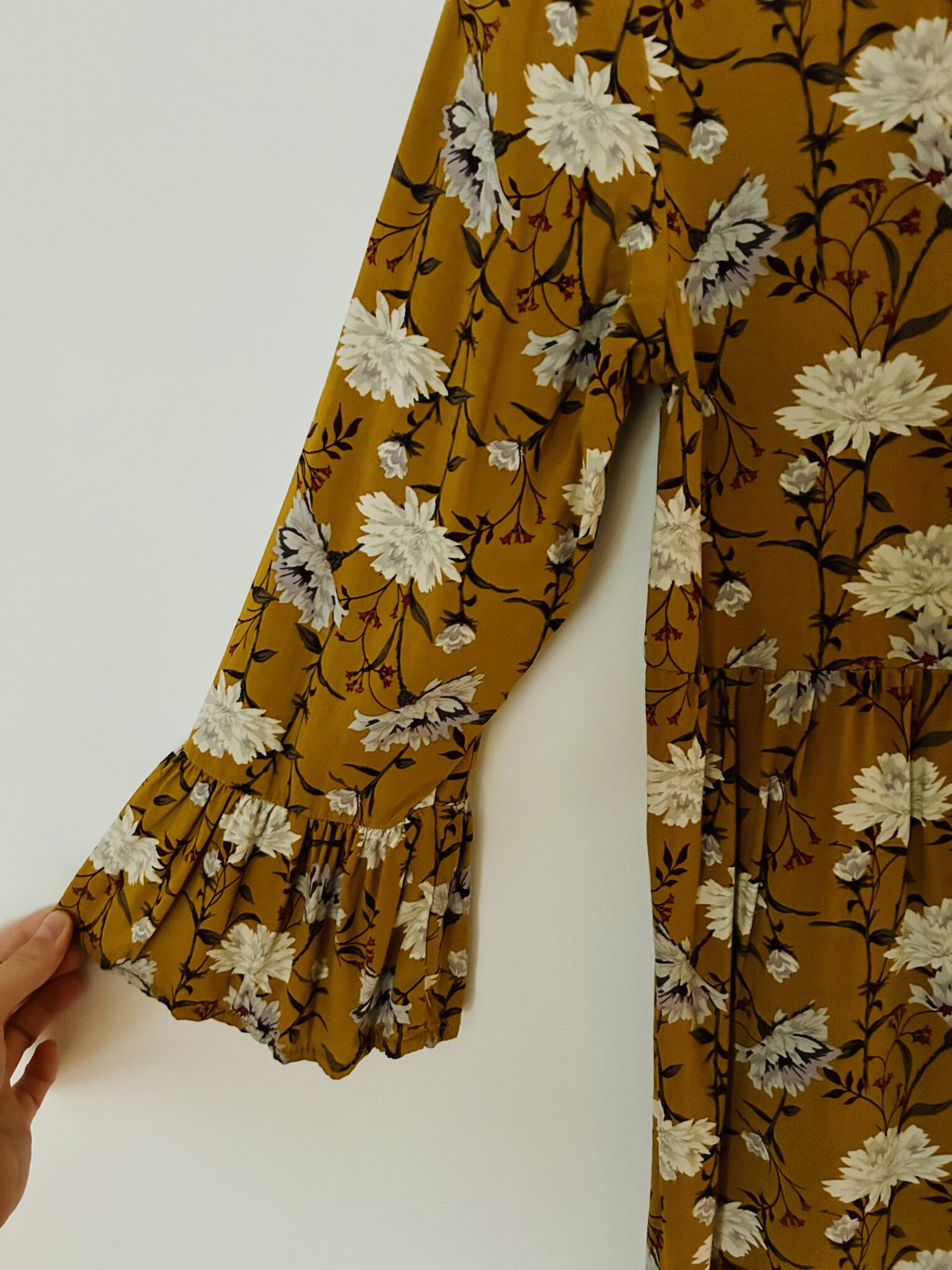 Image for Pretty dress with autumn flowers