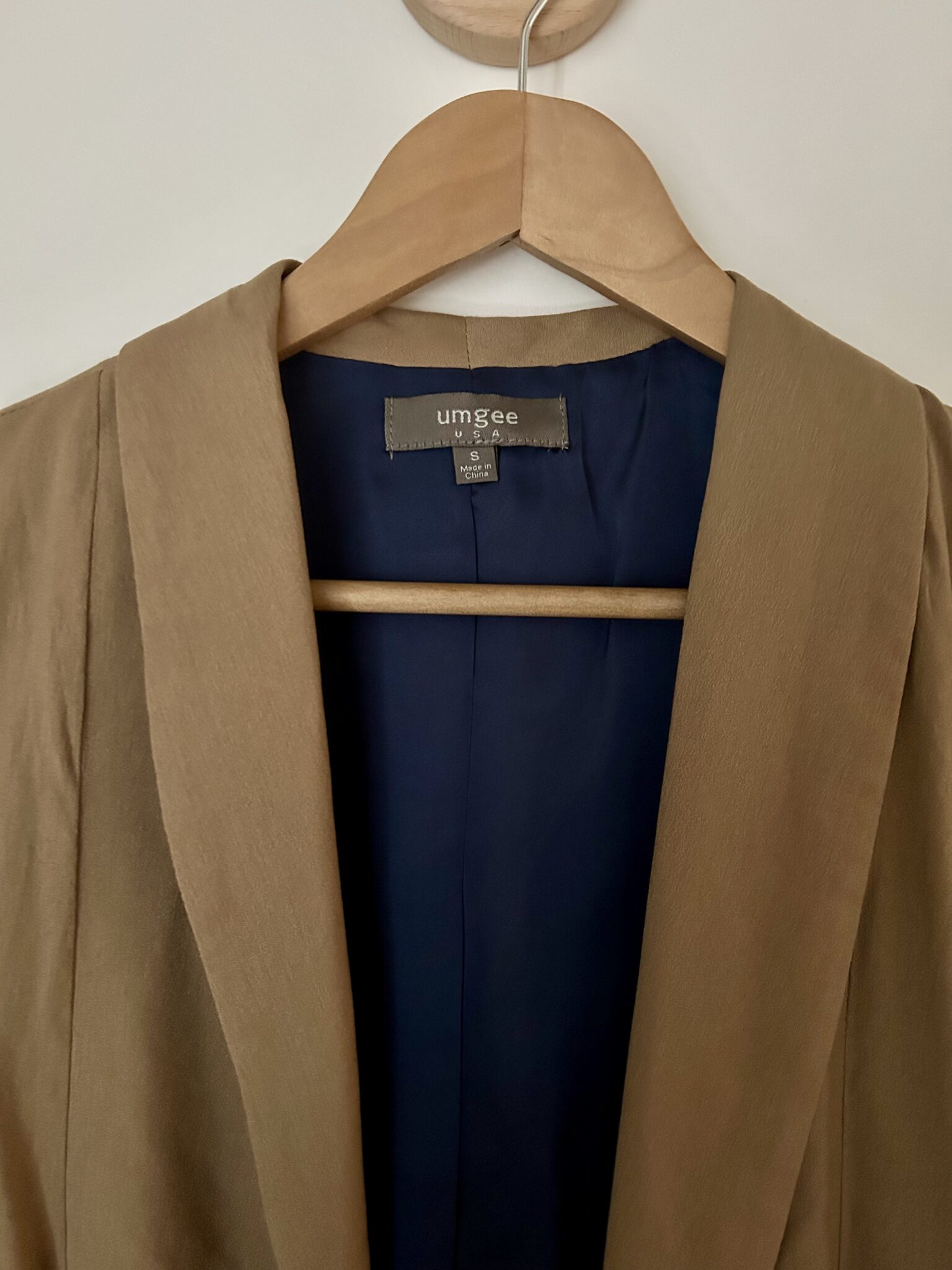 Image for Light brown sleeveless jacket