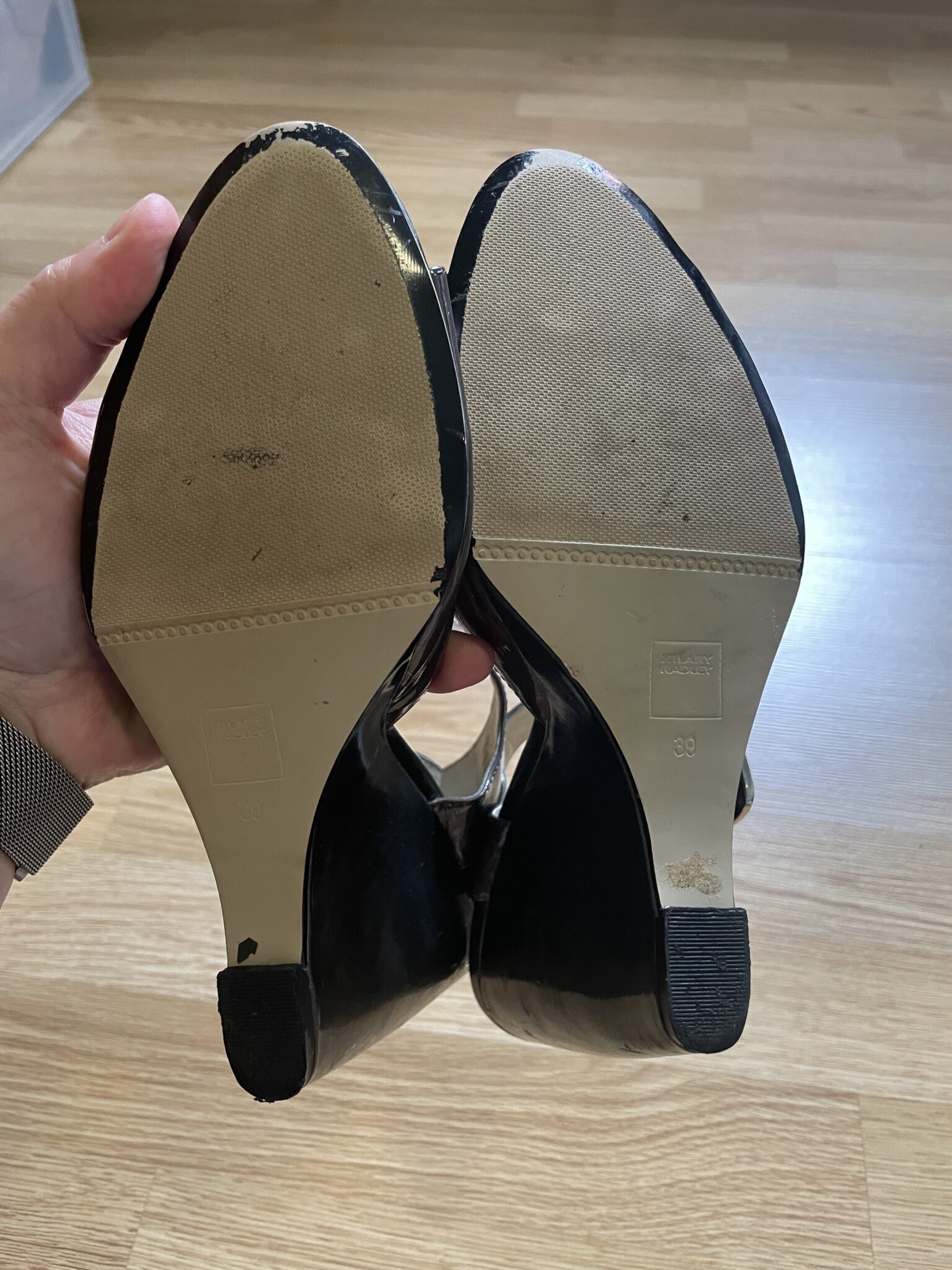 Image for Talon haut Hilary Radley en cuir gris