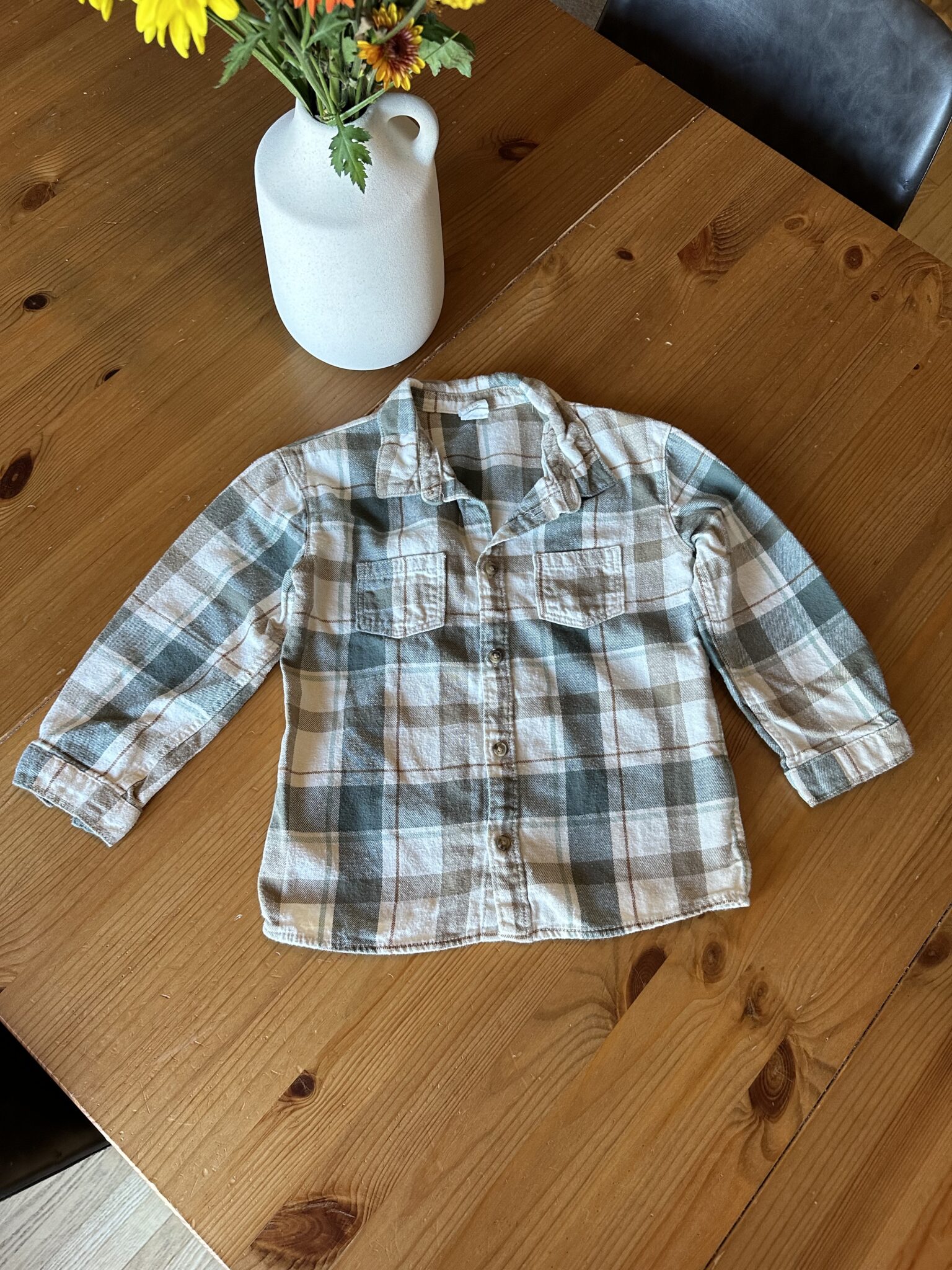 Featured image for Chemise à carreaux blanc, beige et turquoise