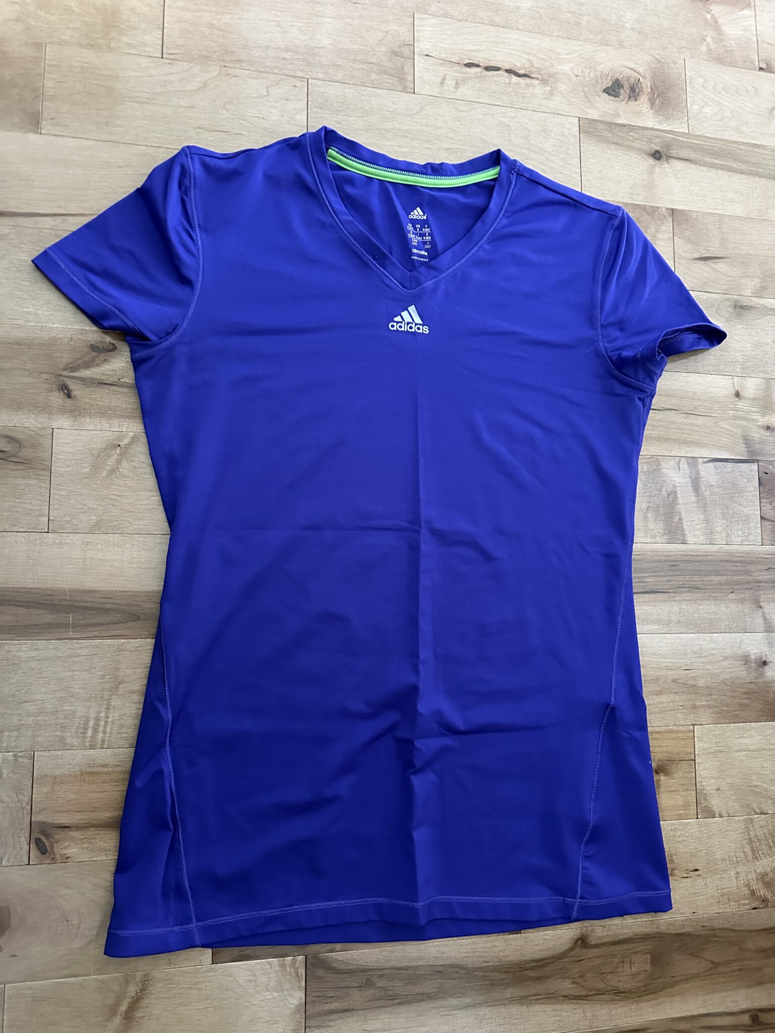 Featured image for Chandail sport Adidas violet Medium