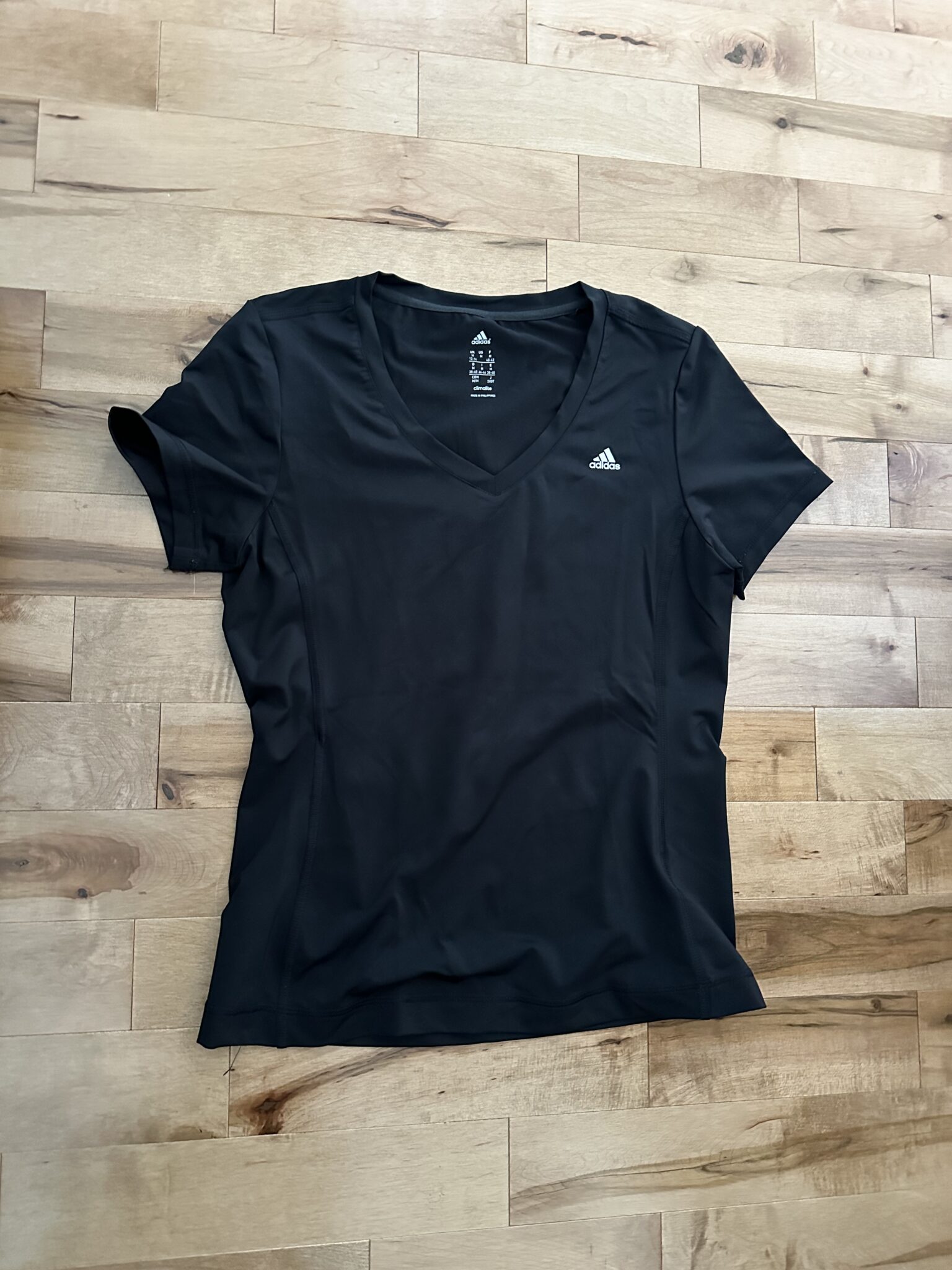 Featured image for Chandail sport Adidas noir Medium