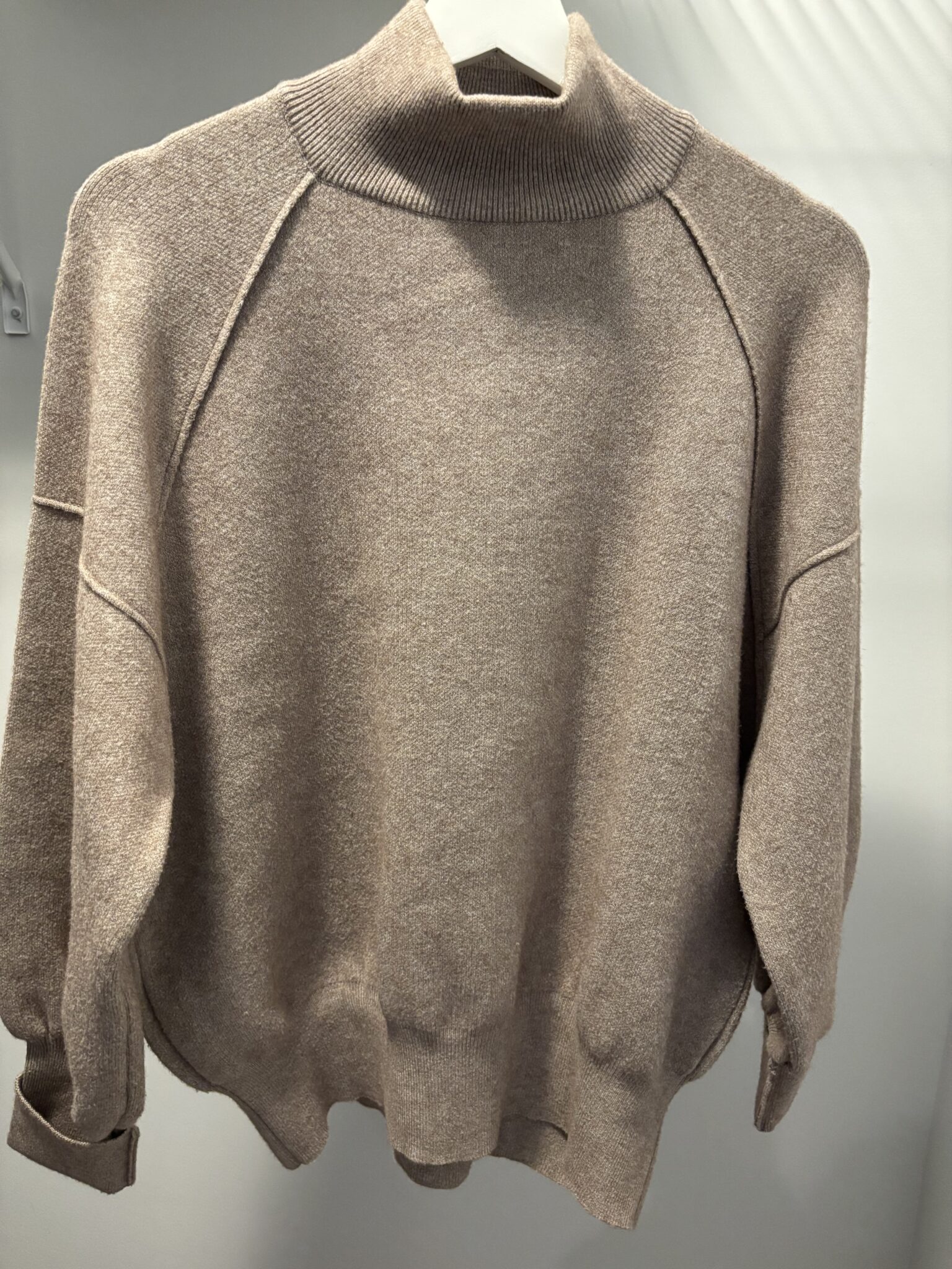 Image for Pull Zara