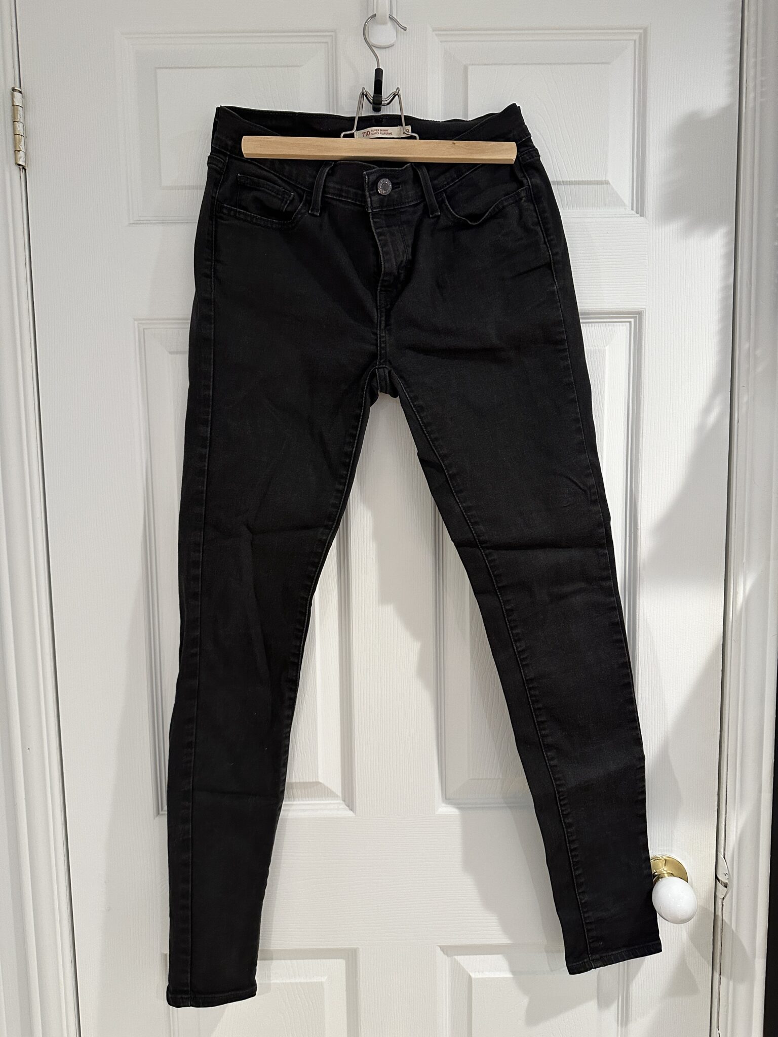 Featured image for Jeans Levis 710 super skinny
