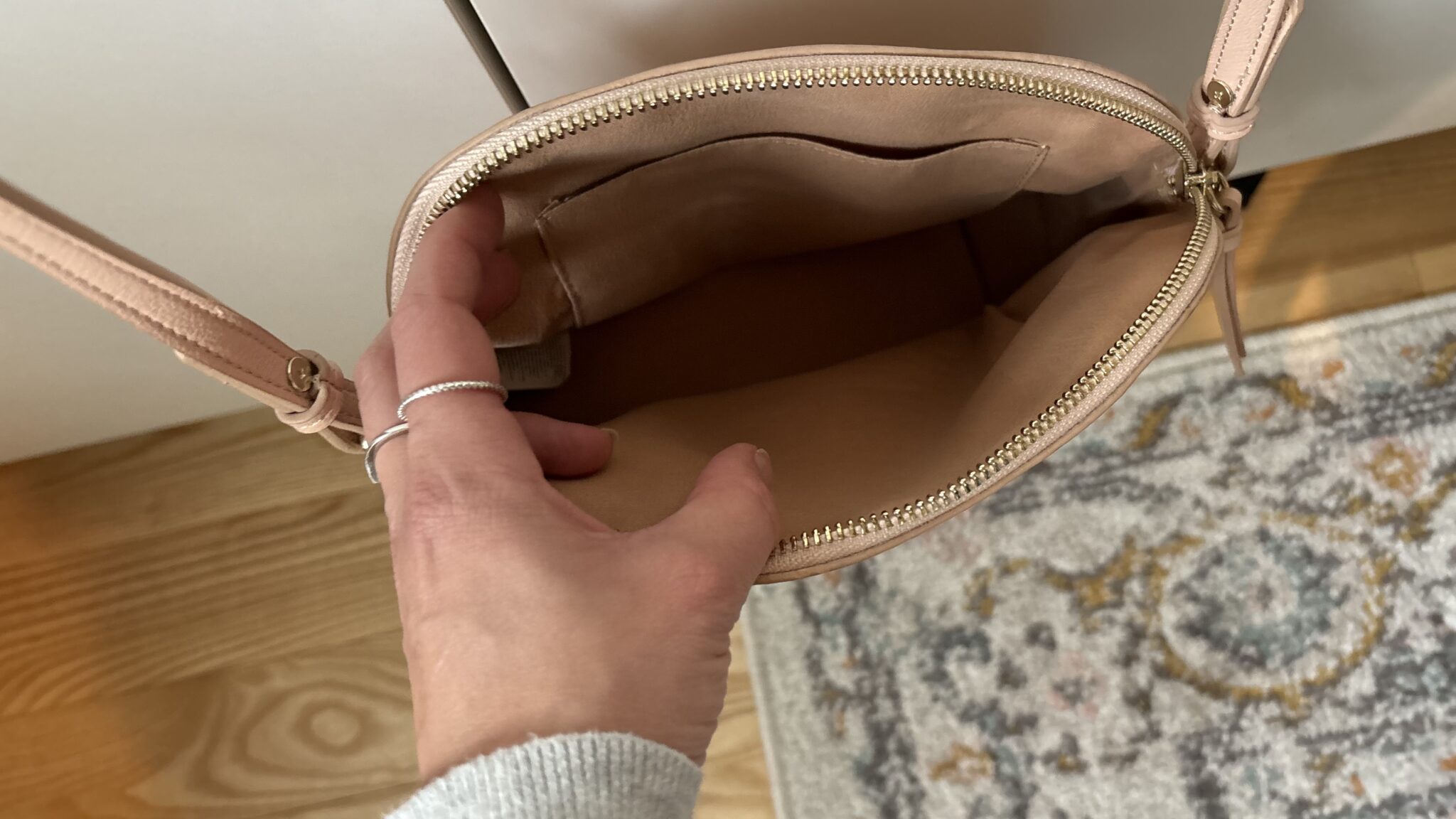 Image for Sac bandouillère rose pale
