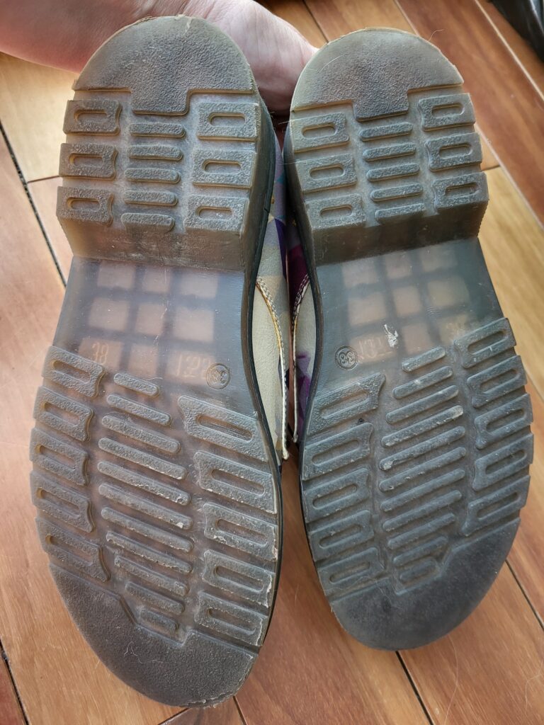 Image for GOBY chaussures lion et loup