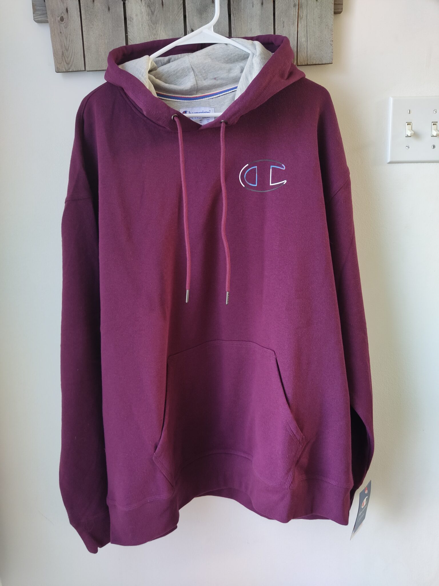 Featured image for Hoodie Champion neuf