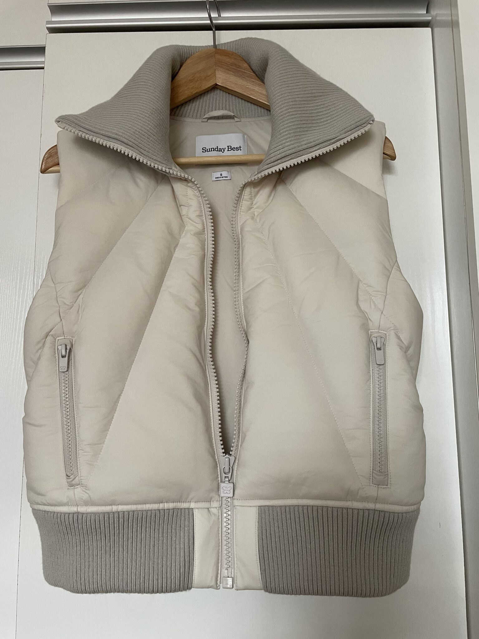 Image for Sleeveless jacket
