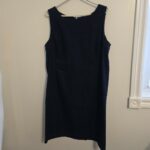 Featured thumbnail for robe peter nygard taille 16