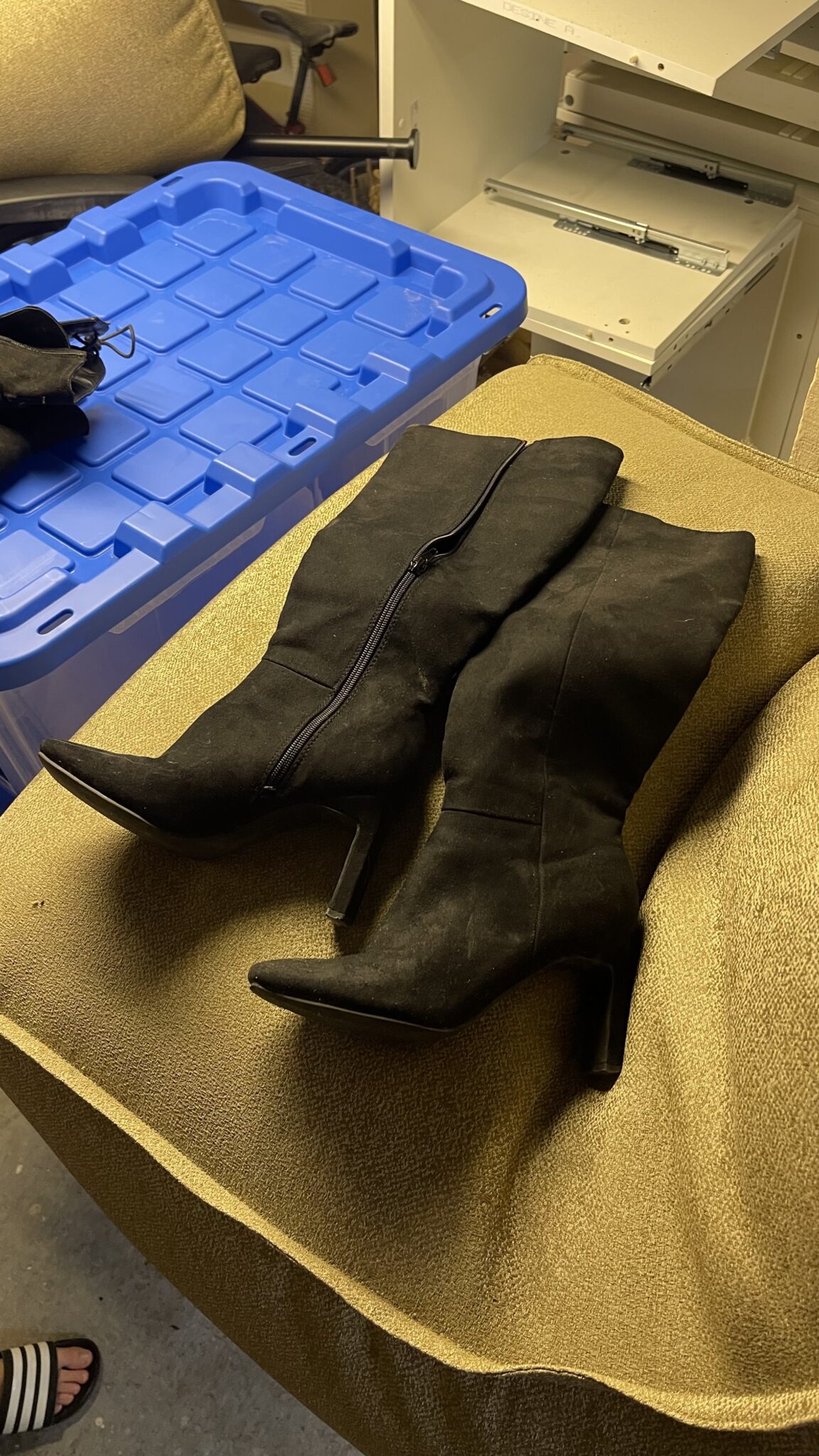 Featured image for Bottes noires