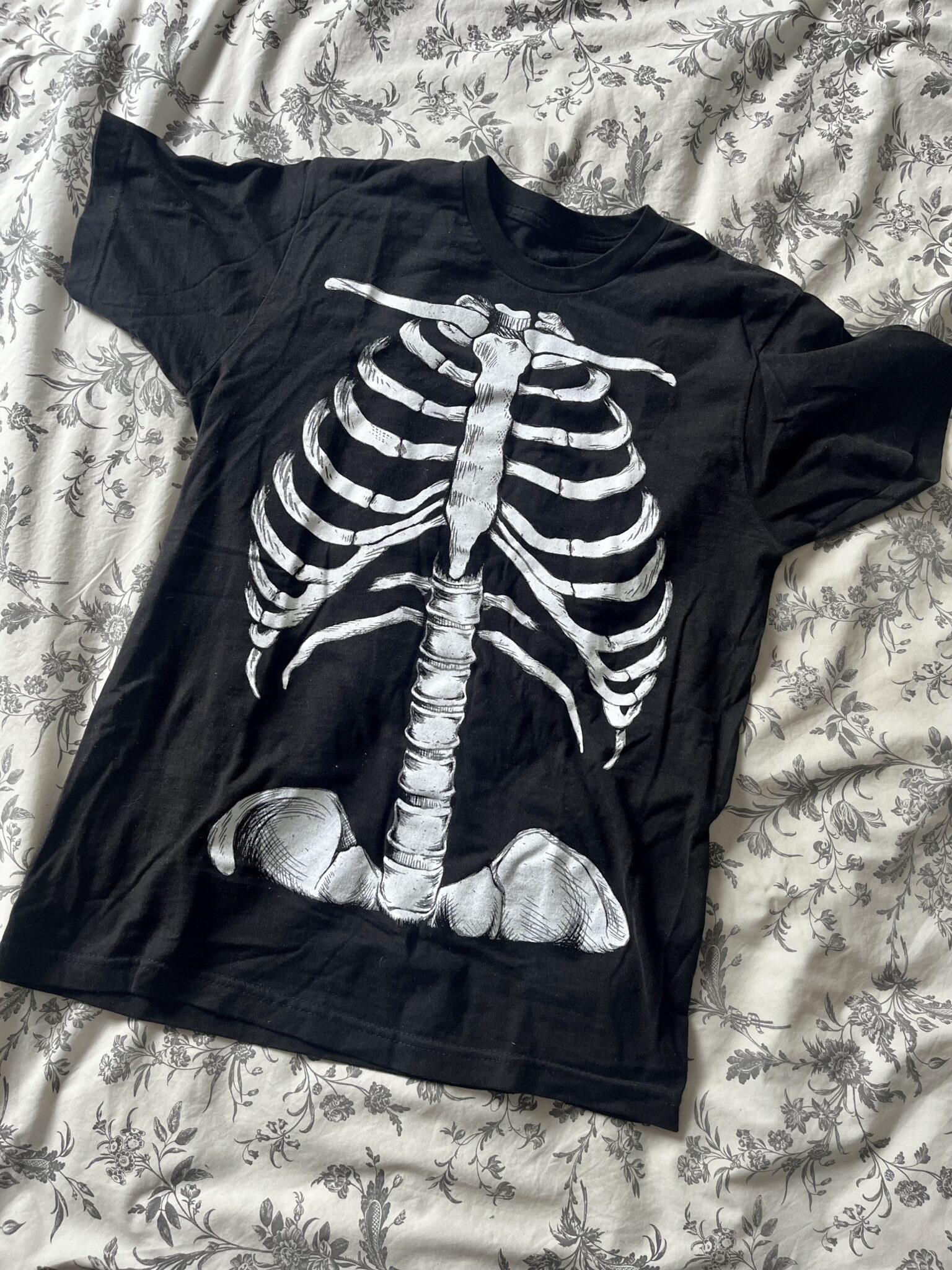 Featured image for 100% cotton skeleton print T-Shirt (M)