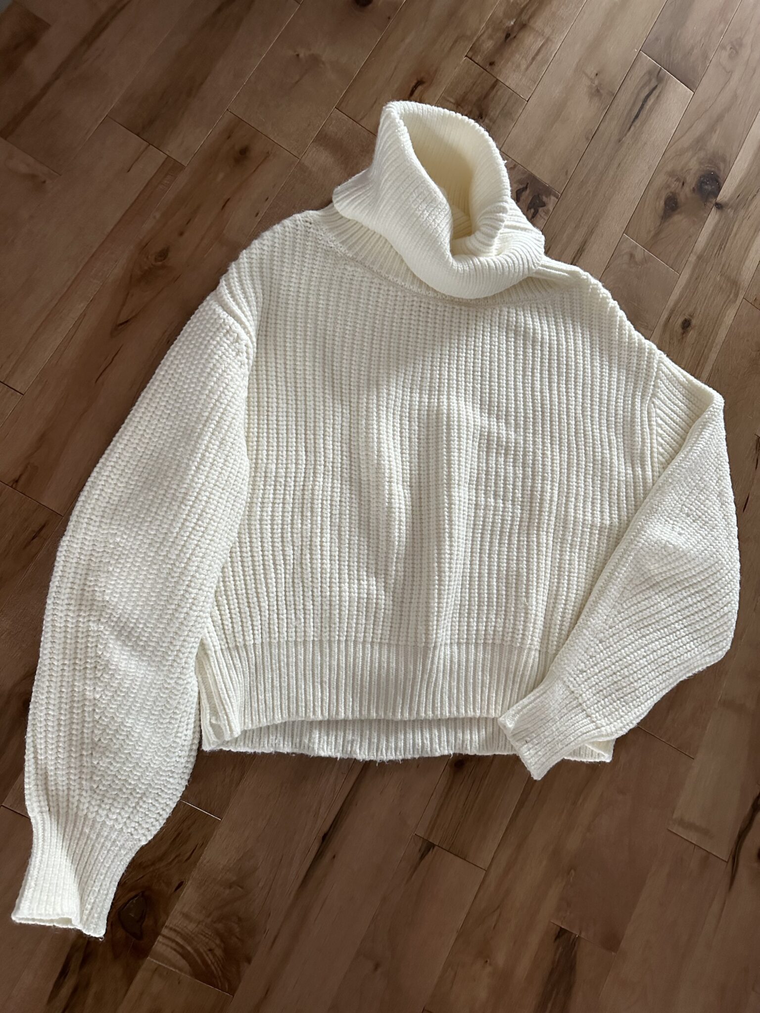 Image for Pull Womance Crème Small