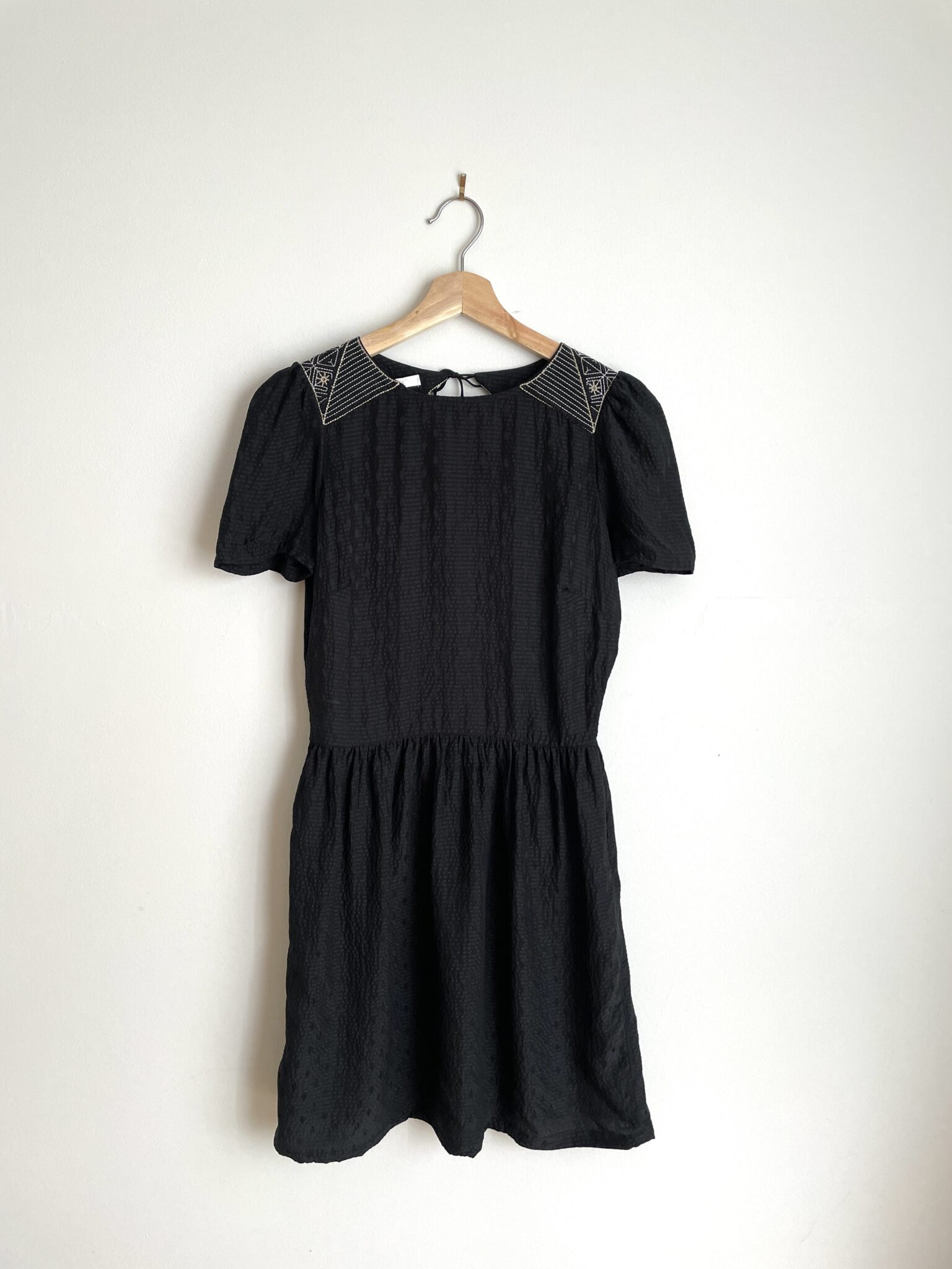 Featured image for Sessun dress