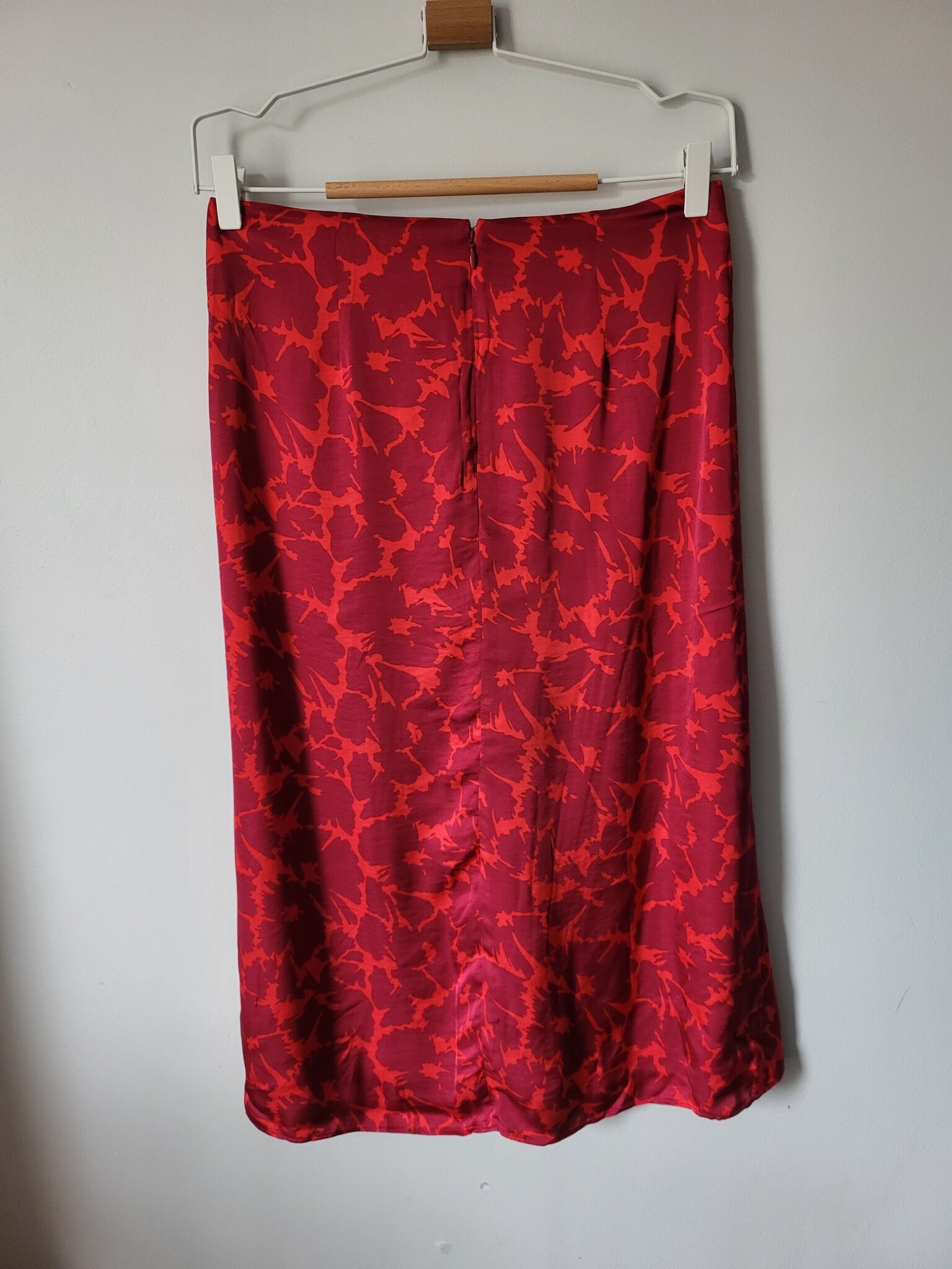 Image for GAP satin viscose skirt - new