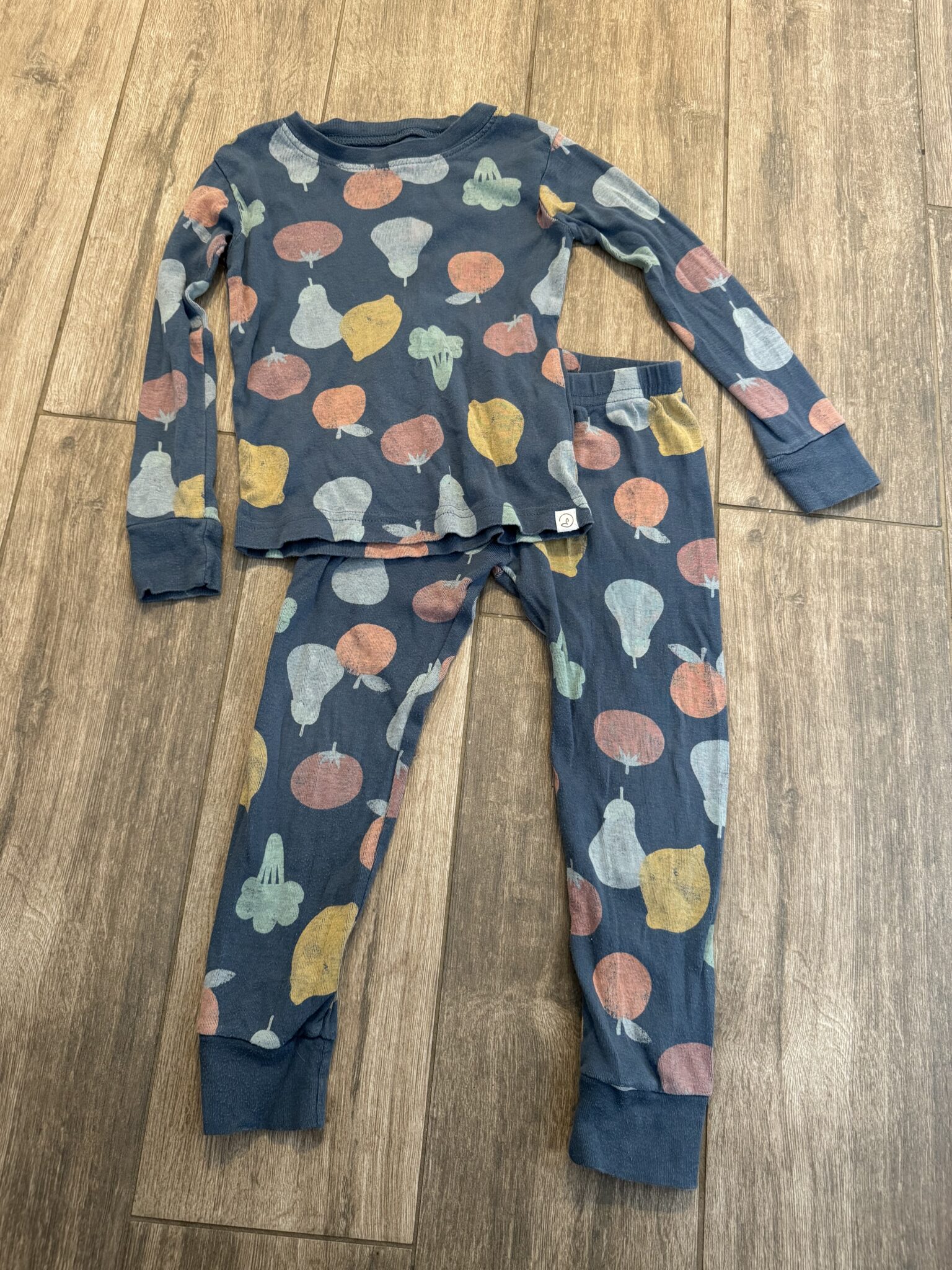 Featured image for 3t- Carter's organic cotton pyjamas