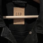 Thumbnail for Veste en jean aux épaules froncées
