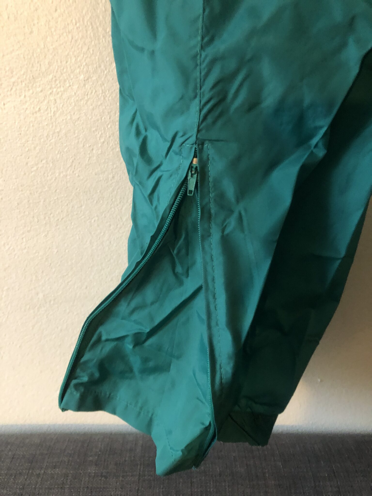 Image for Surpantalon coupe-vent pour enfant ou adulte