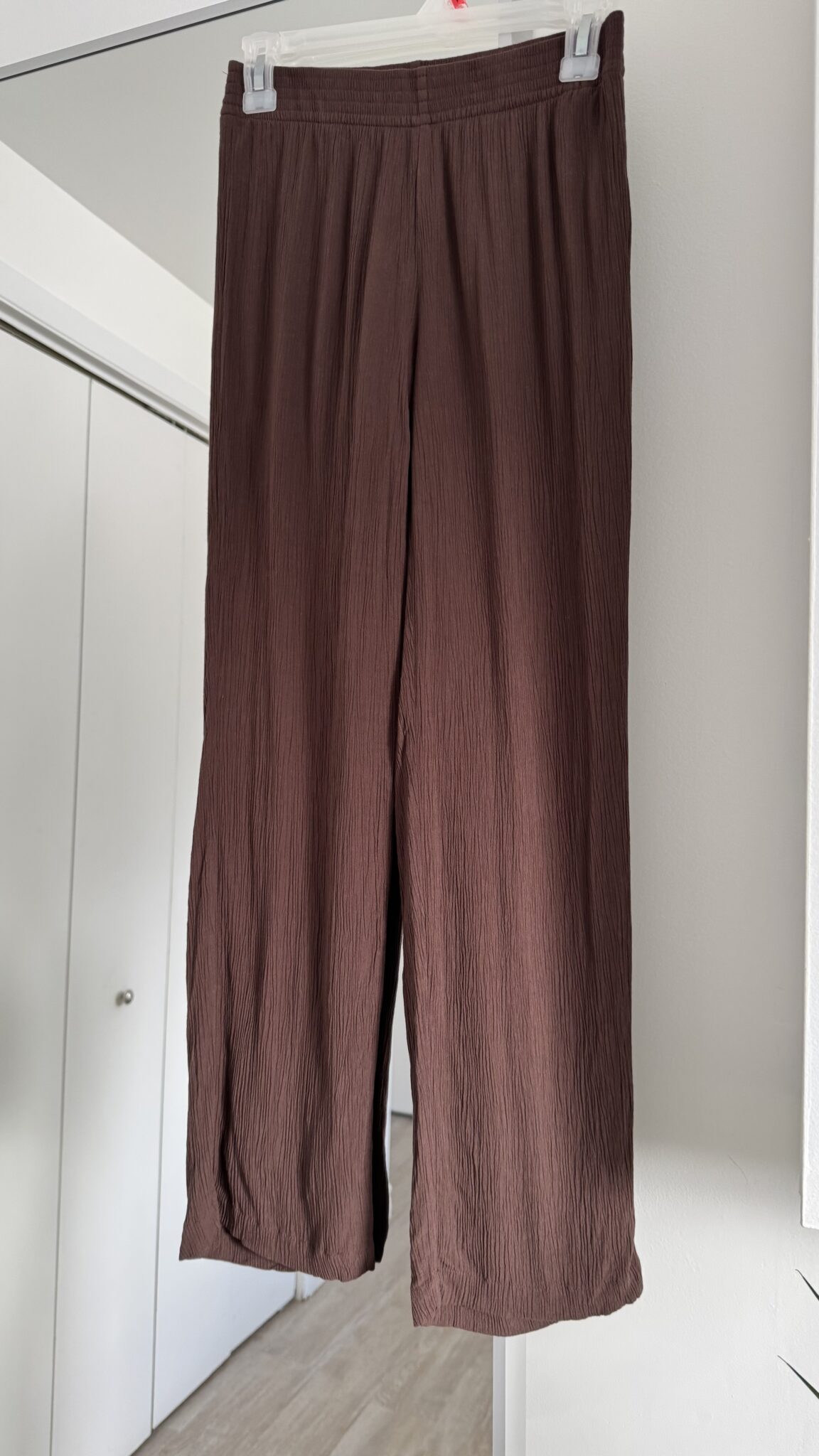 Featured image for Pantalon babaton aritzia