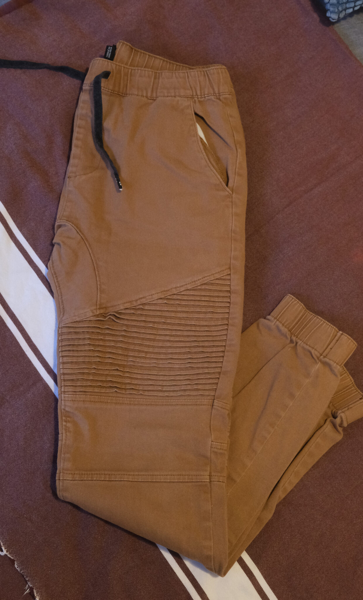 Featured image for Pantalon marron urban planet