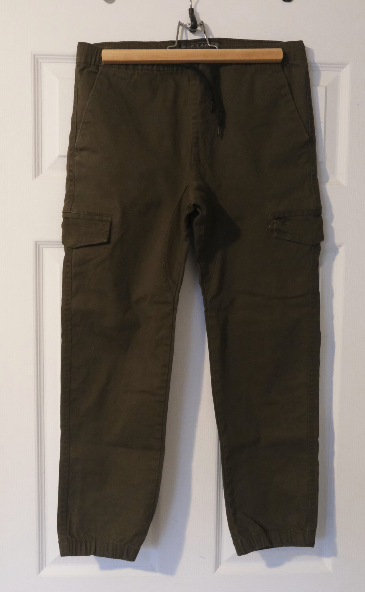 Featured image for Jogger cargo kaki, 13/14 ans