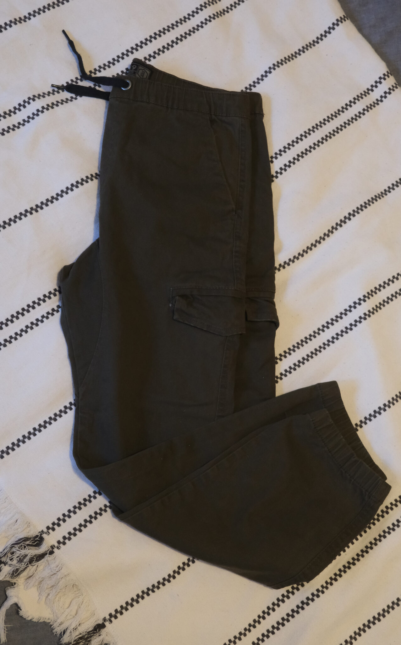 Image for Jogger cargo kaki, 13/14 ans