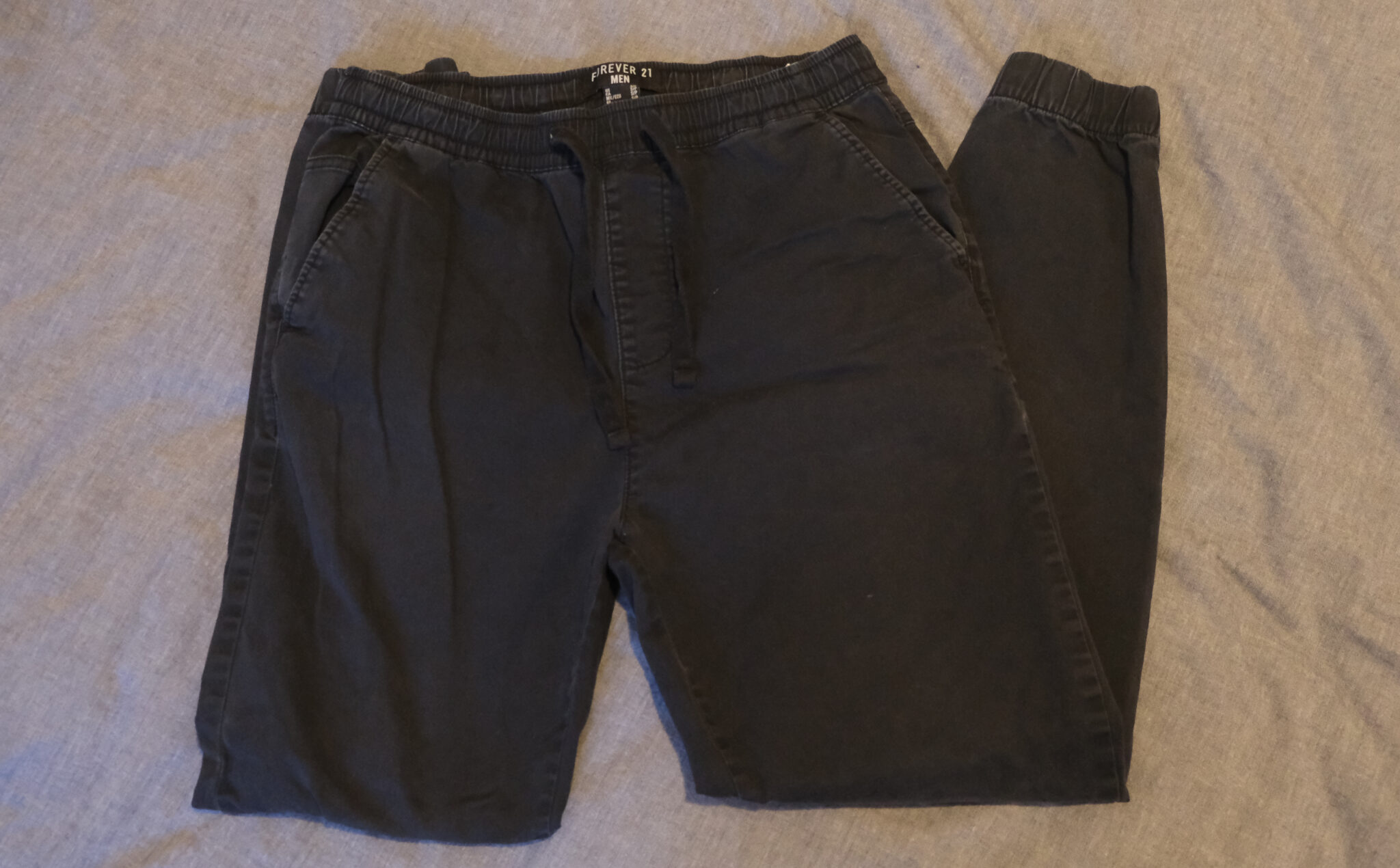 Featured image for Pantalon noir S Forever XXI