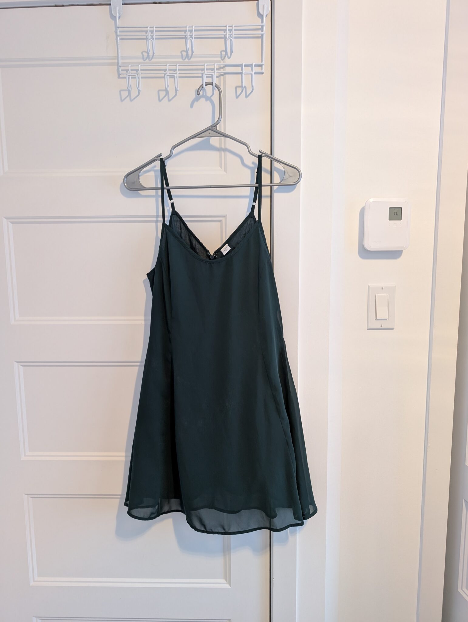 Featured image for Simons/Robe Emeraude Sz M
