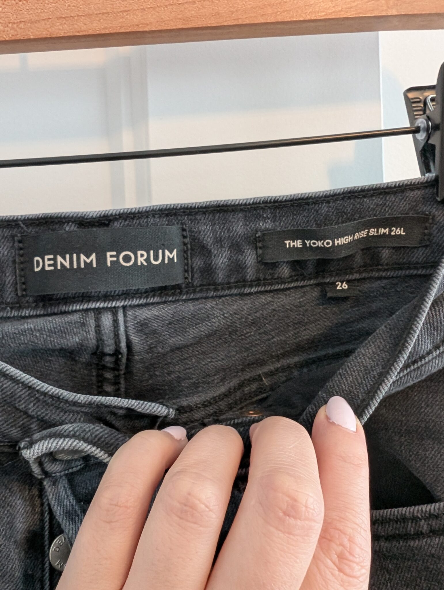 Image for Denim Forum/Yoko High Rise Slim Jeans Sz 26L
