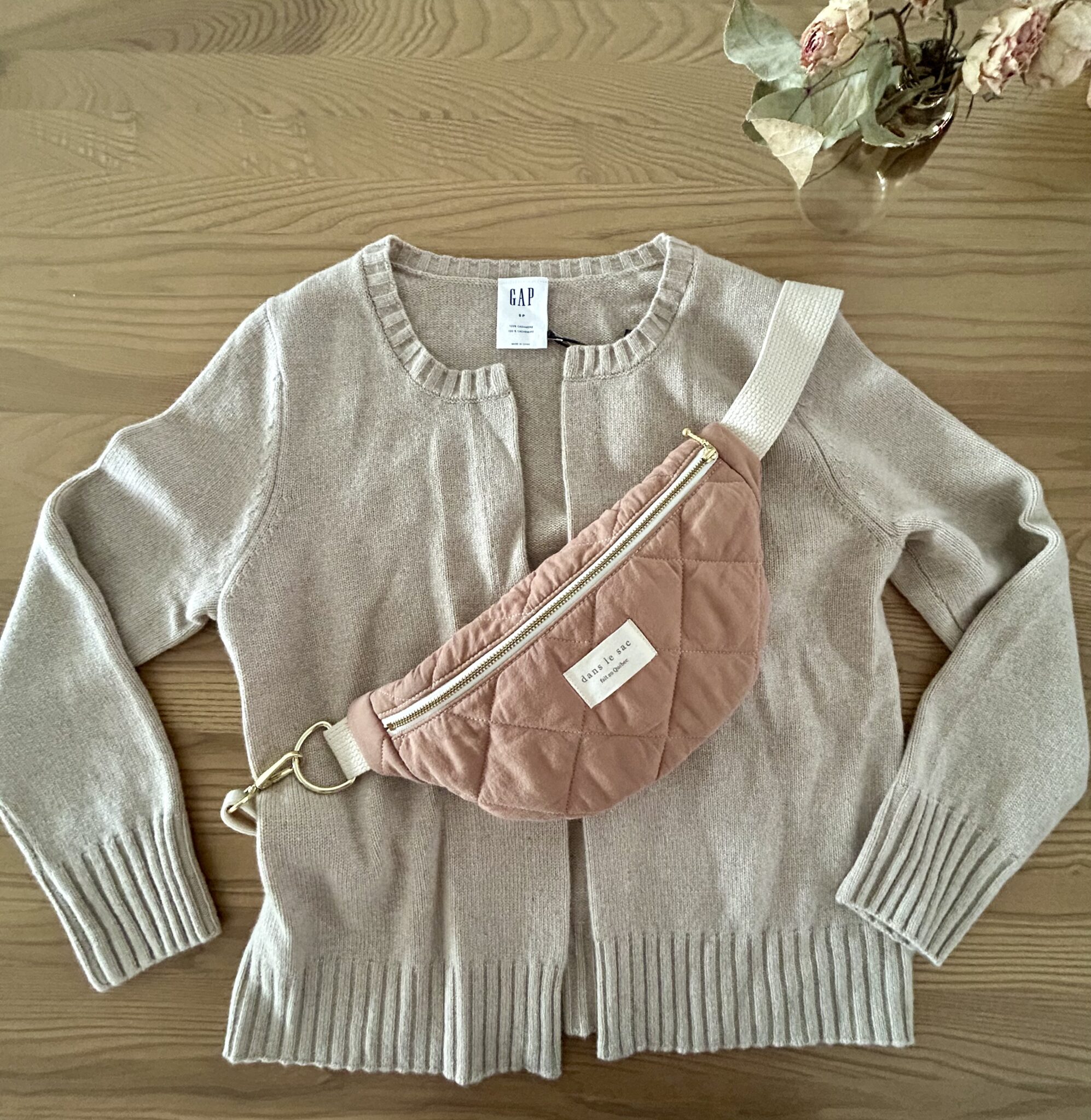 Featured image for New * Beige cashmere cardigan