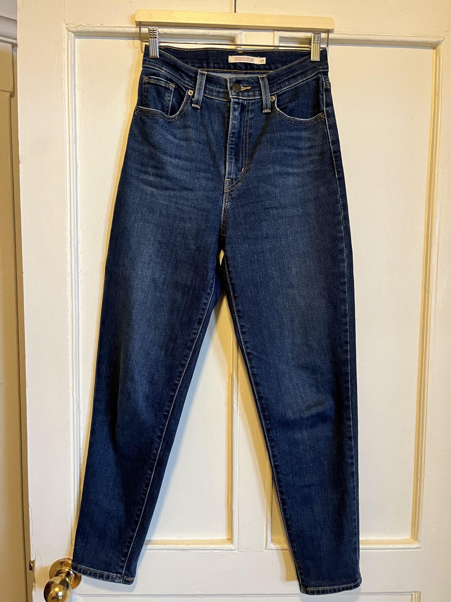 Featured image for Mom jeans taille haute Levi’s