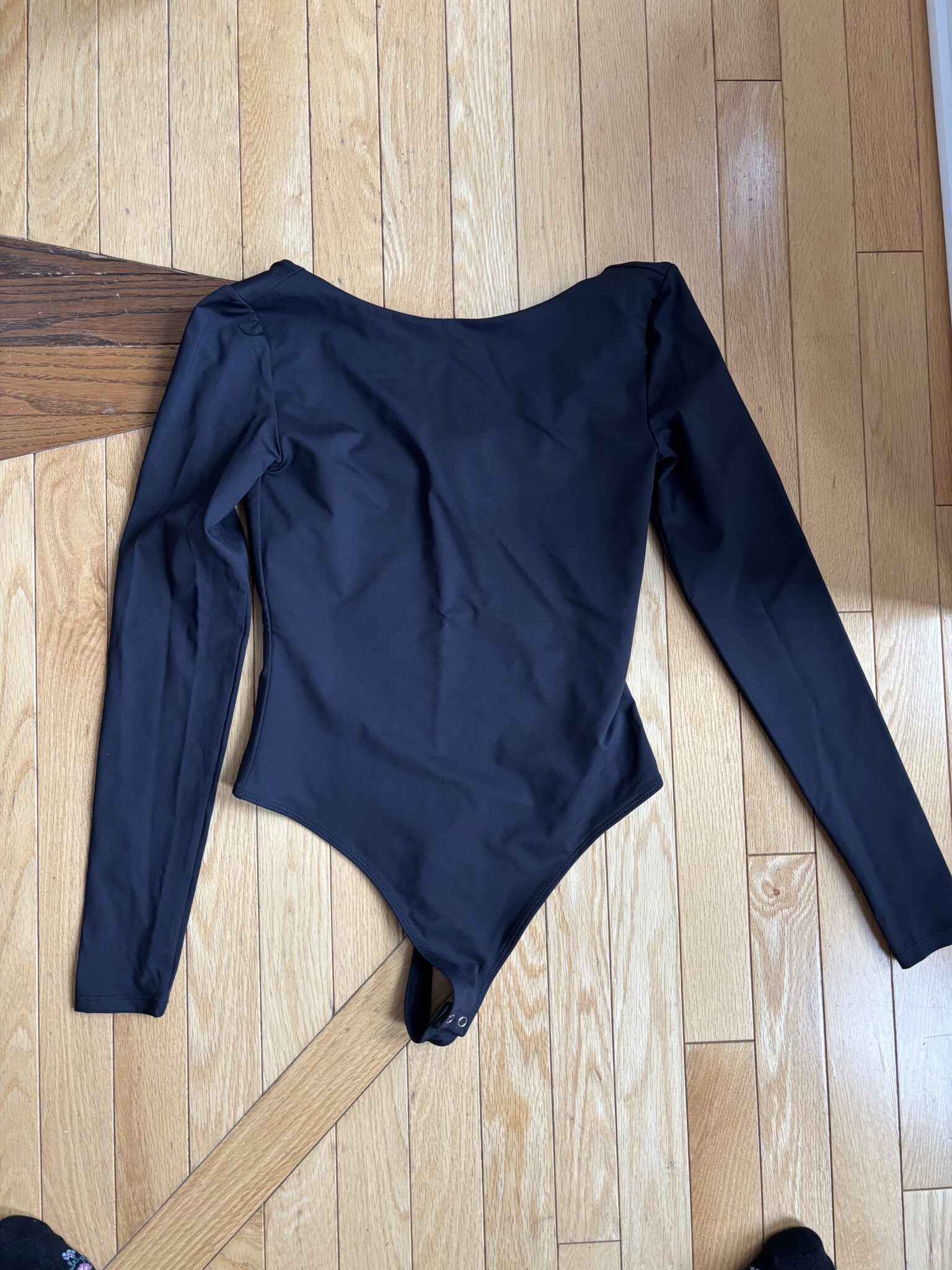 Featured image for Bodysuit dos ouvert NEUF