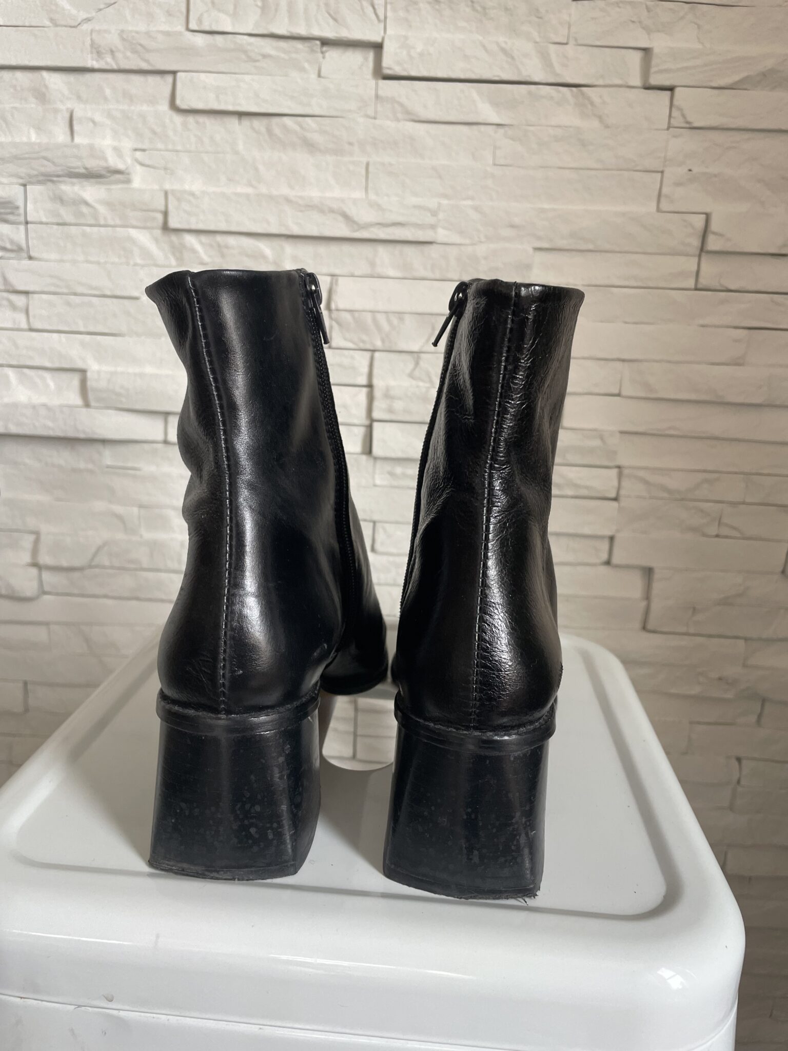 Image for L’Intervalle | Bottillons noirs