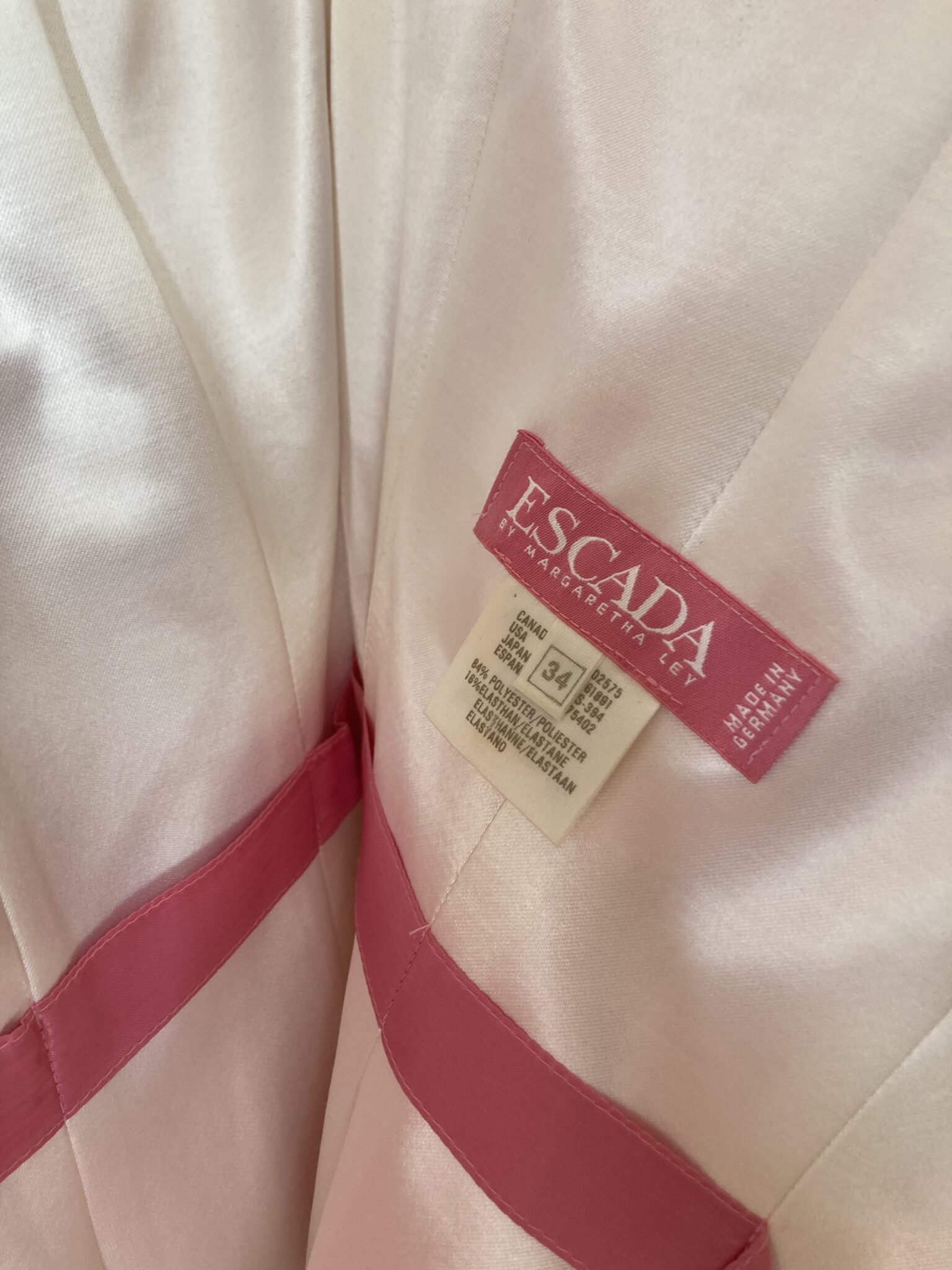 Image for Dress size 34 Escada value 2500$.