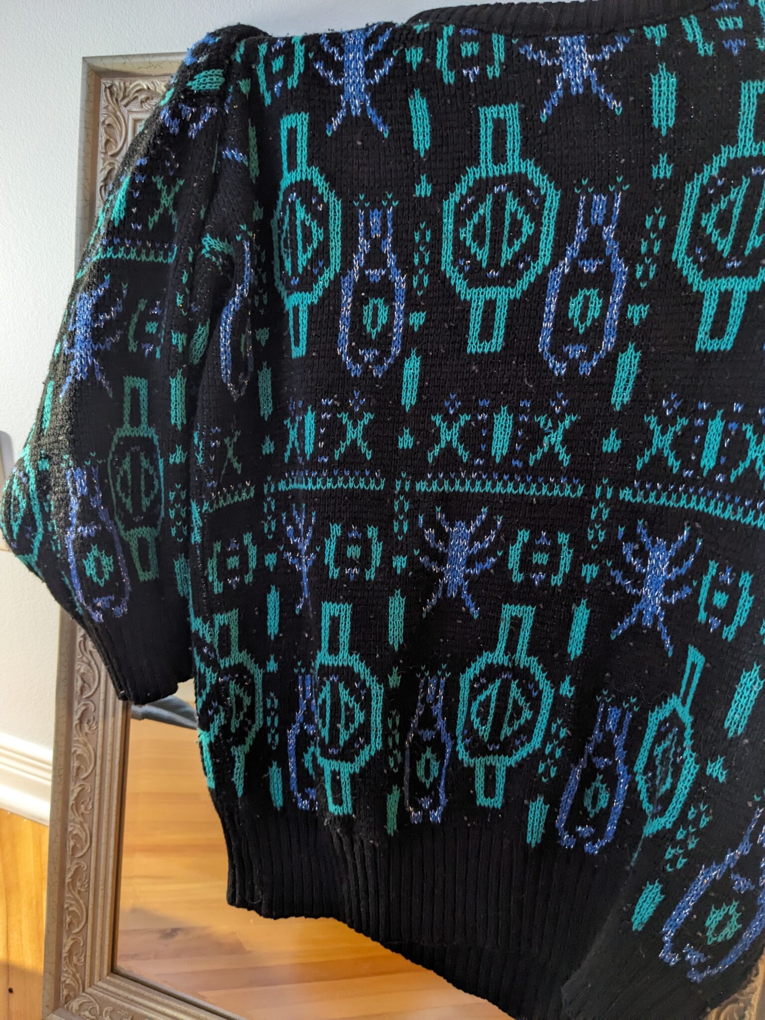 Image for Retro and funky sweater