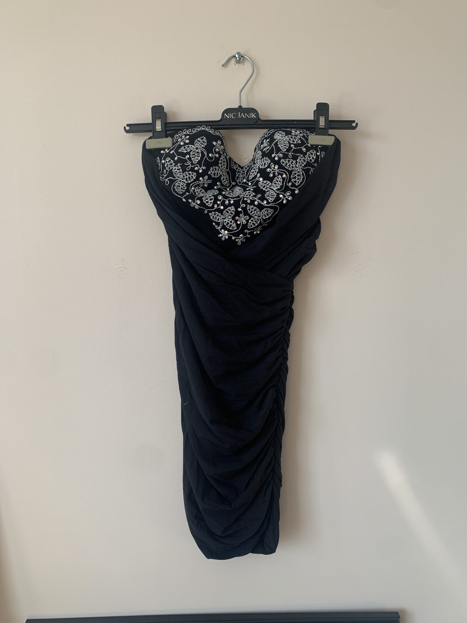 Featured image for Robe sans manches Ritmo di Perla taille 42
