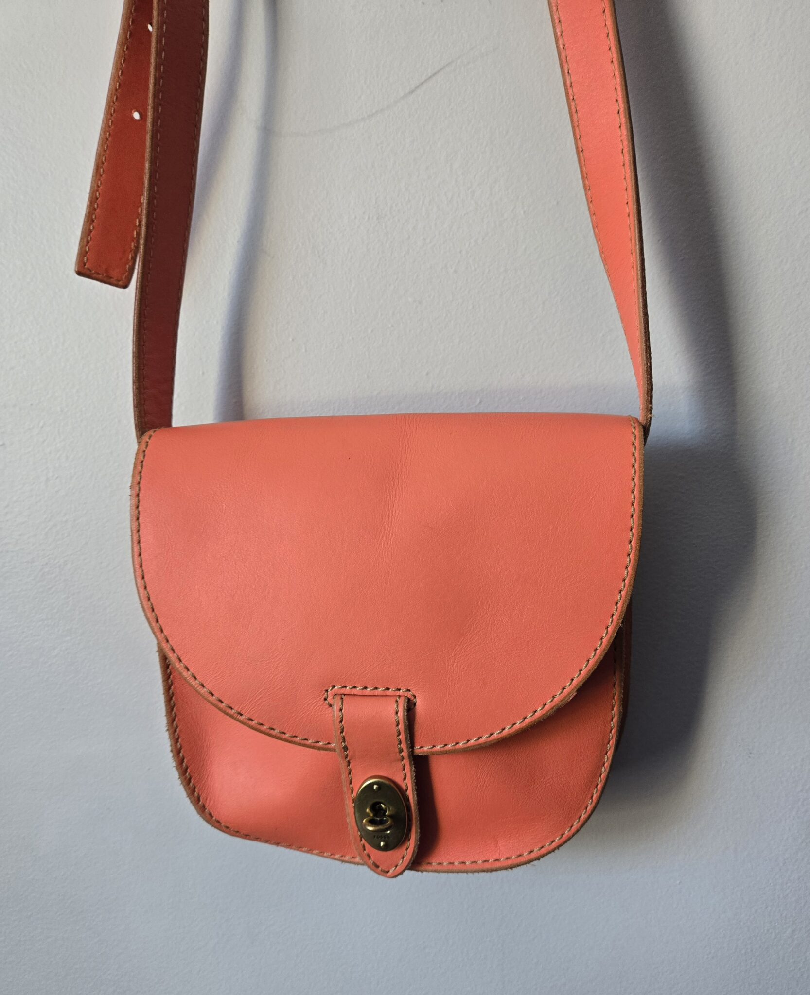 Featured image for FOSSIL coral leather satchel