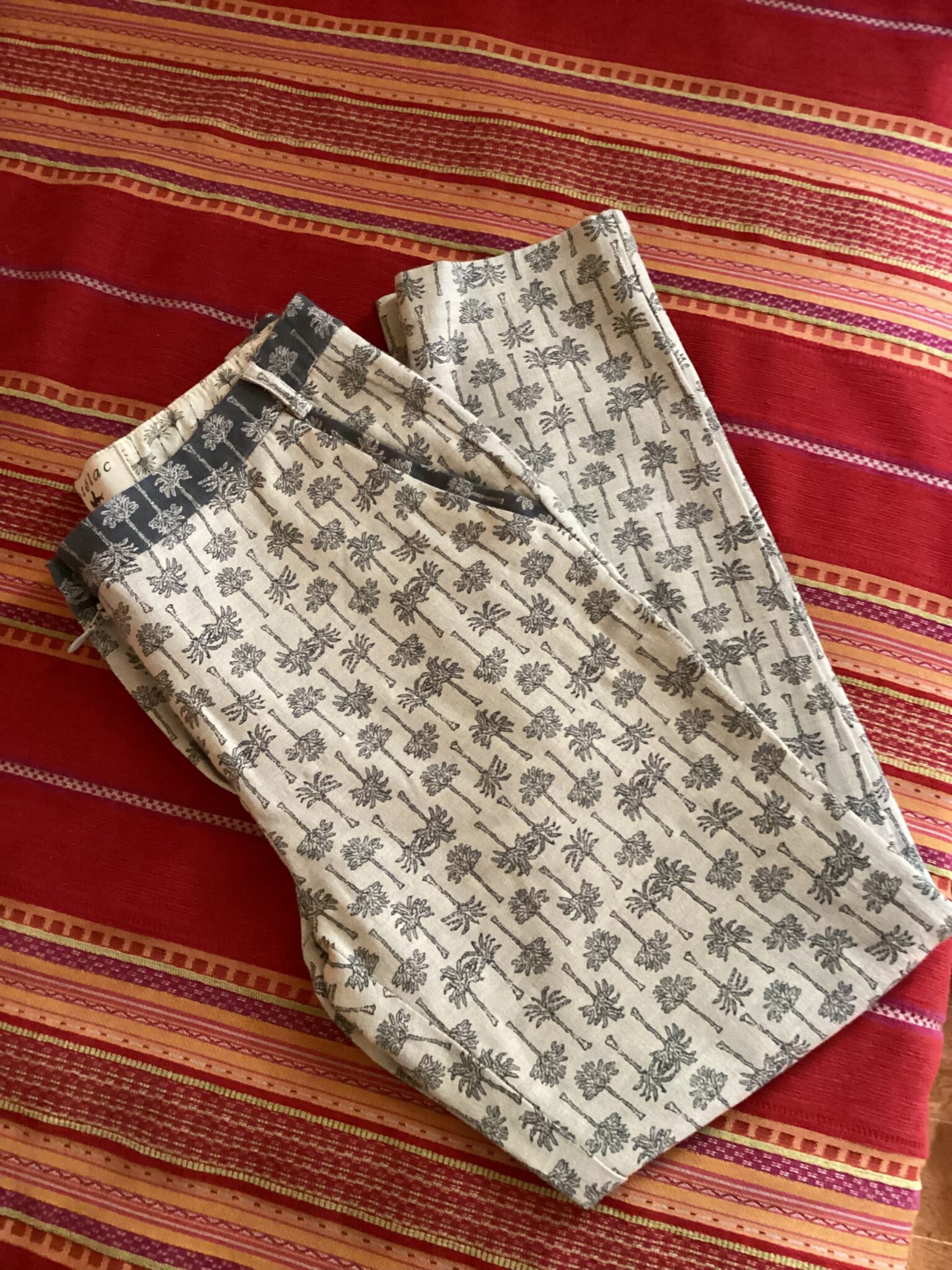 Featured image for pantalon de la marque Cotelac