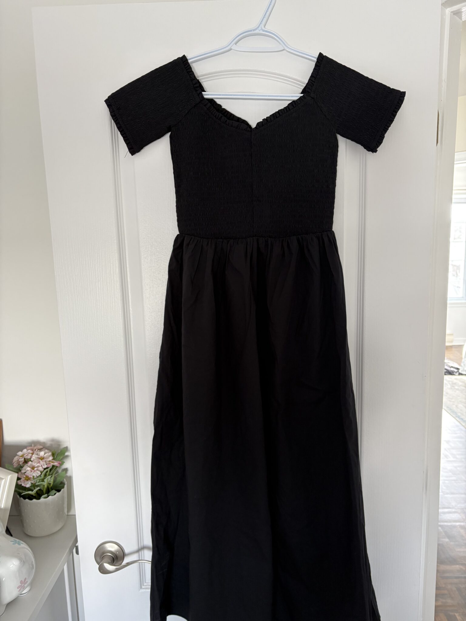 Featured image for Robe longue noire H&M neuve avec étiquette