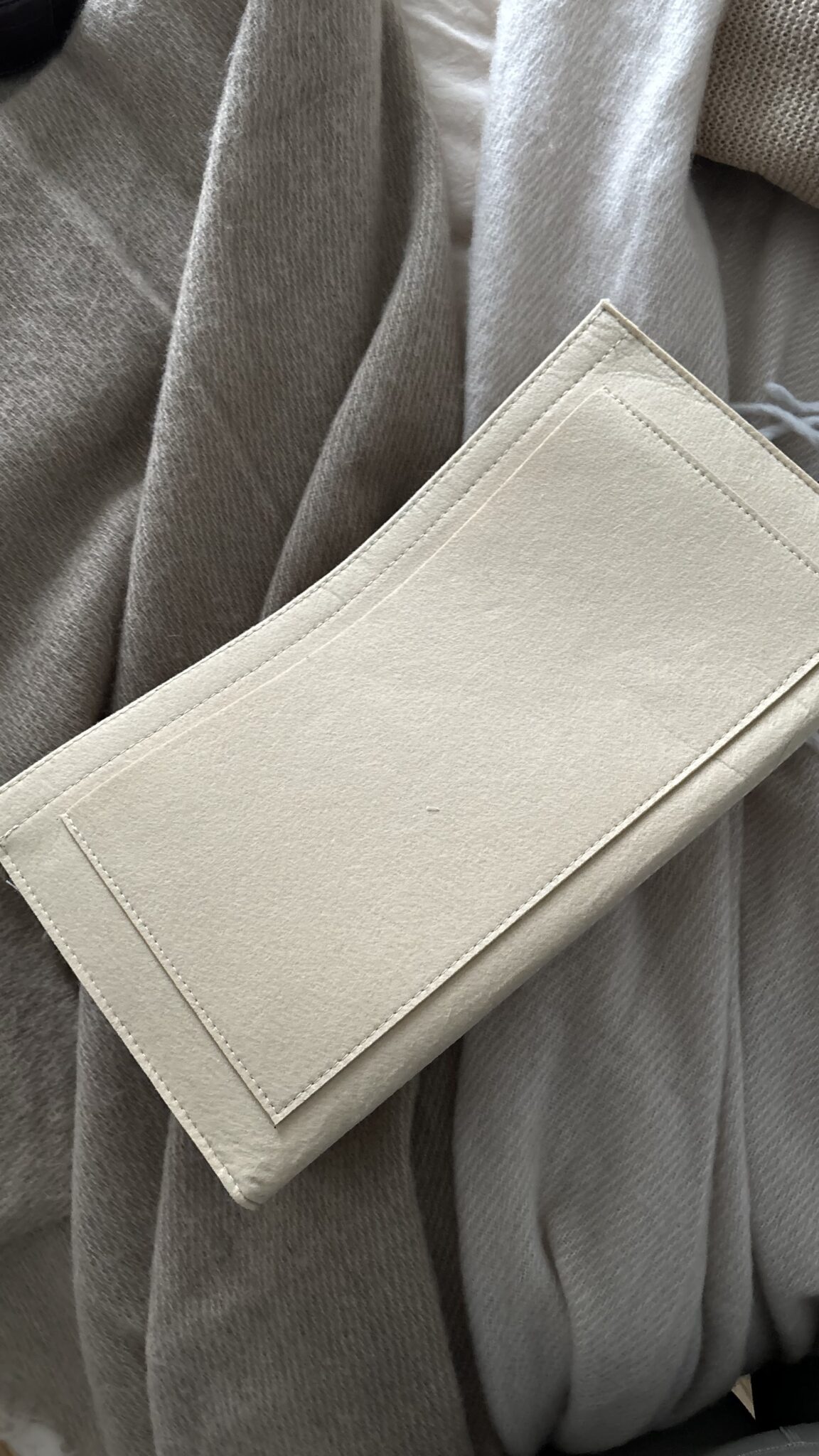 Featured image for Organiser the tote bag