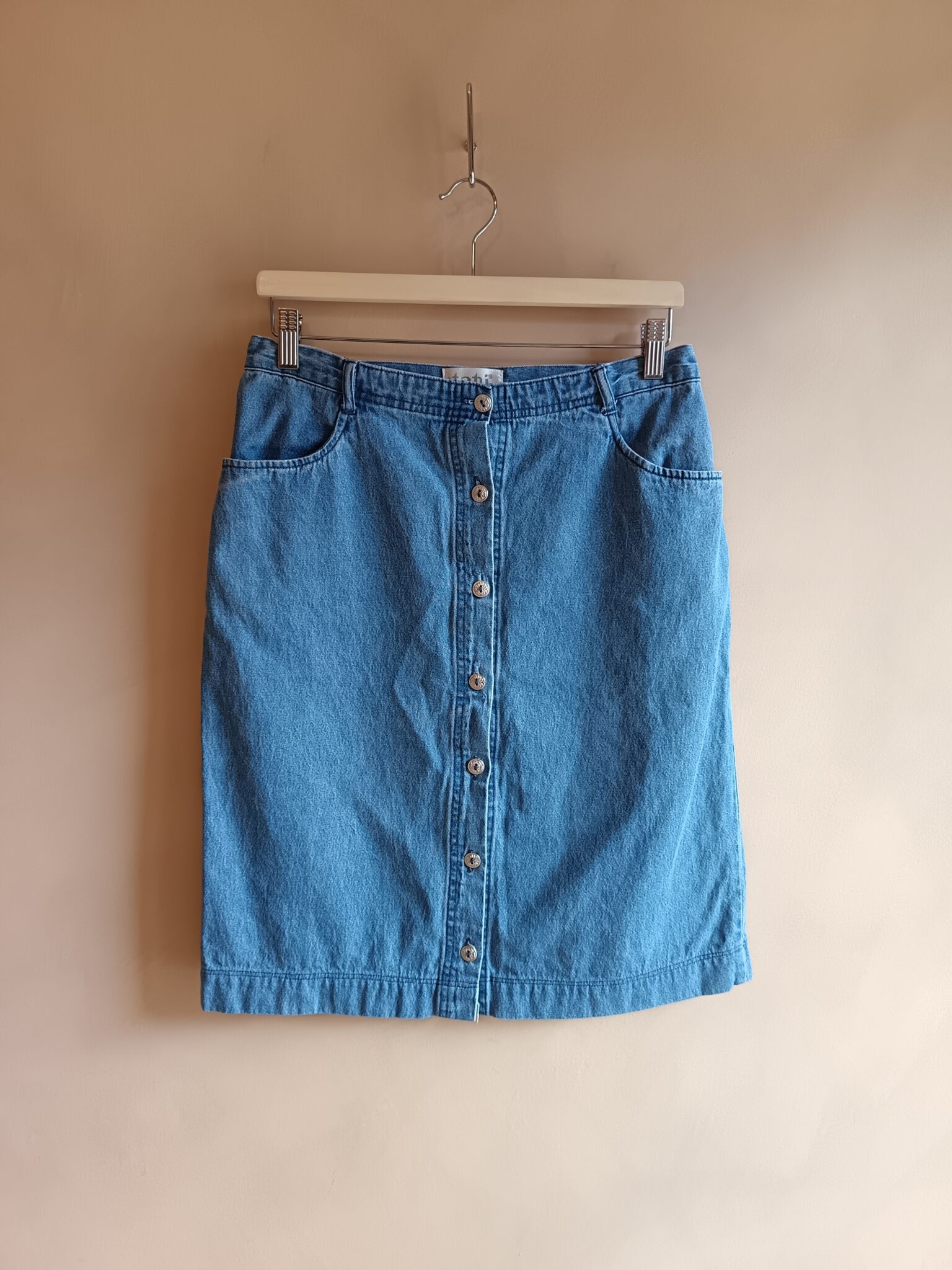 Featured image for Button-down vintage denim skirt