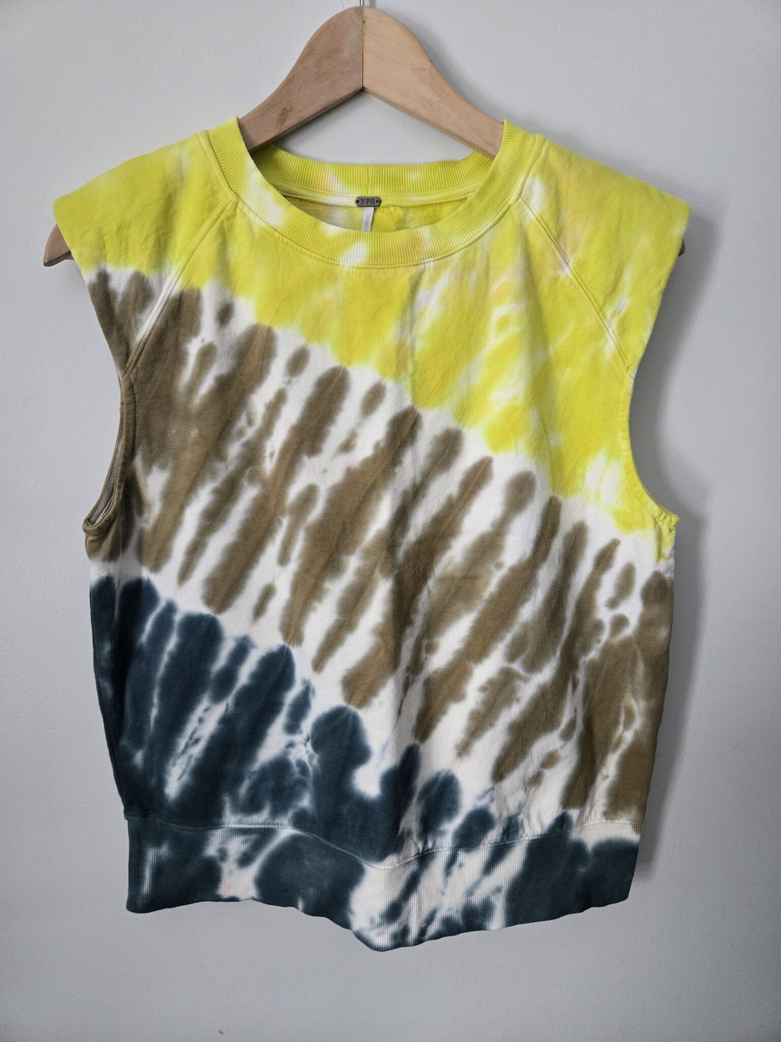 Featured image for YOUNG FABULUS and BROKE sleeveless top