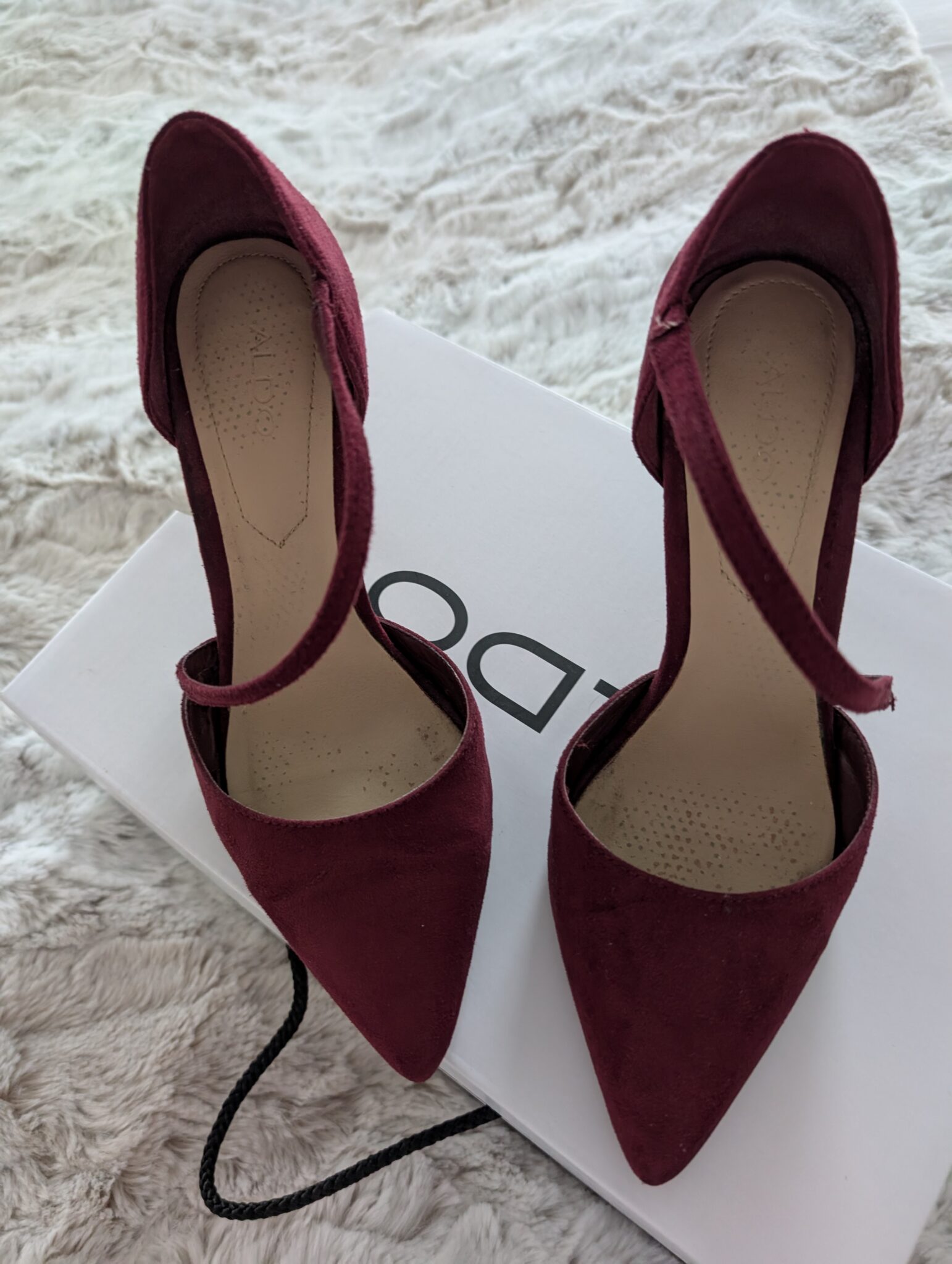 Image for Talons hauts en suède